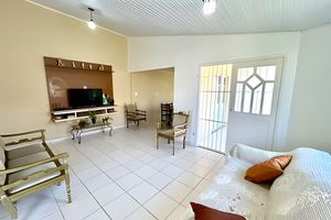 Alquiler Vacacional - Casa com Ar, 4/4 em Cond. Fechado a 400m da Praia