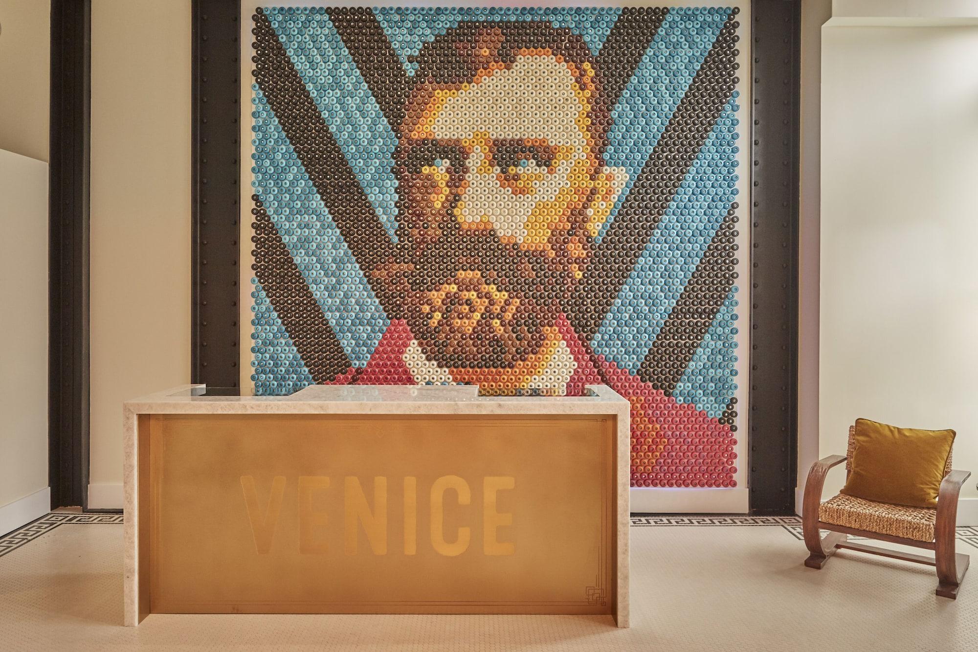 Vista Lobby Venice V Hotel