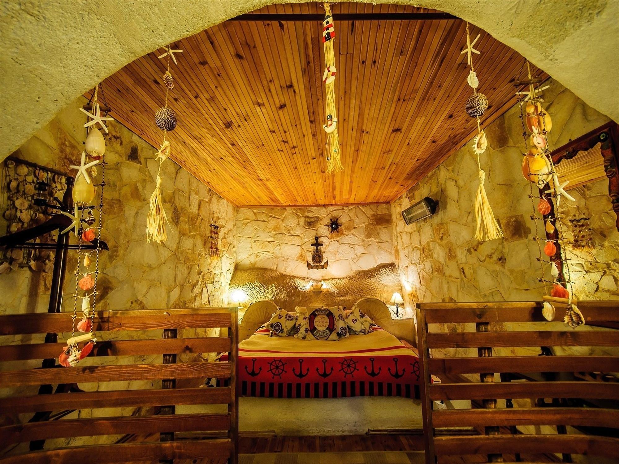 Habitación Adanos Konuk Evi