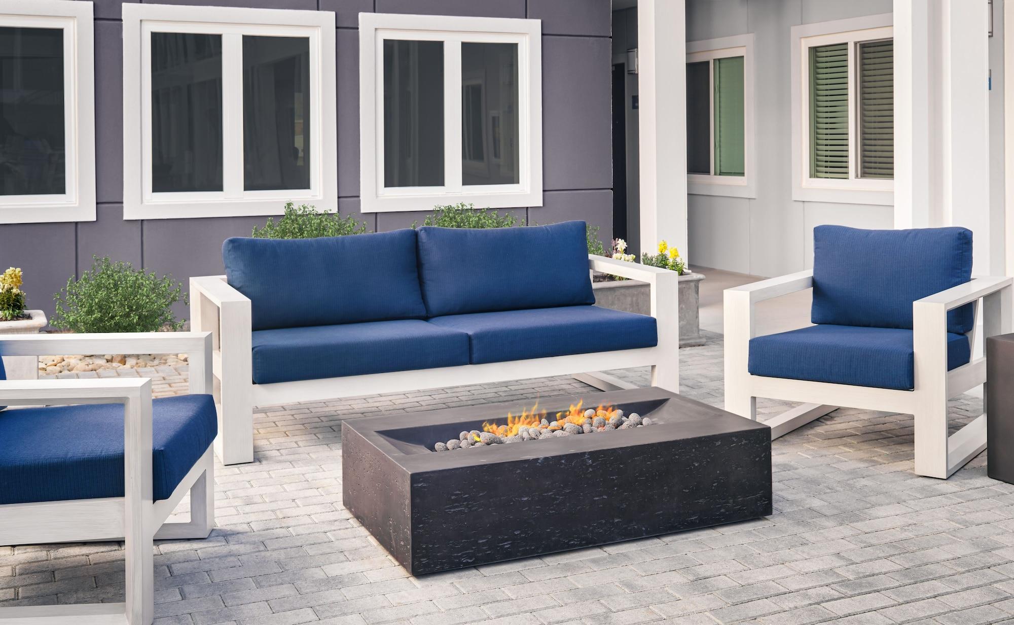 Vista Exterior stayAPT Suites Houston NASA Clear Lake