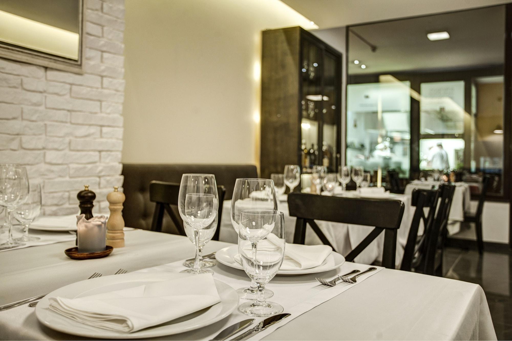 Restaurant Galeria Italiana Apartments