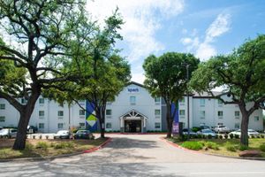 Alojamiento - Spark by Hilton Dallas Medical District Love Field