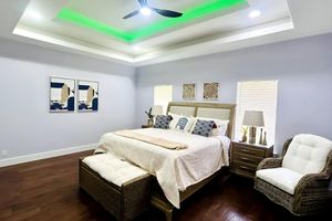 Alquiler Vacacional - Luxury Home, Sparkling Pool Jacuzzi, Sauna & More