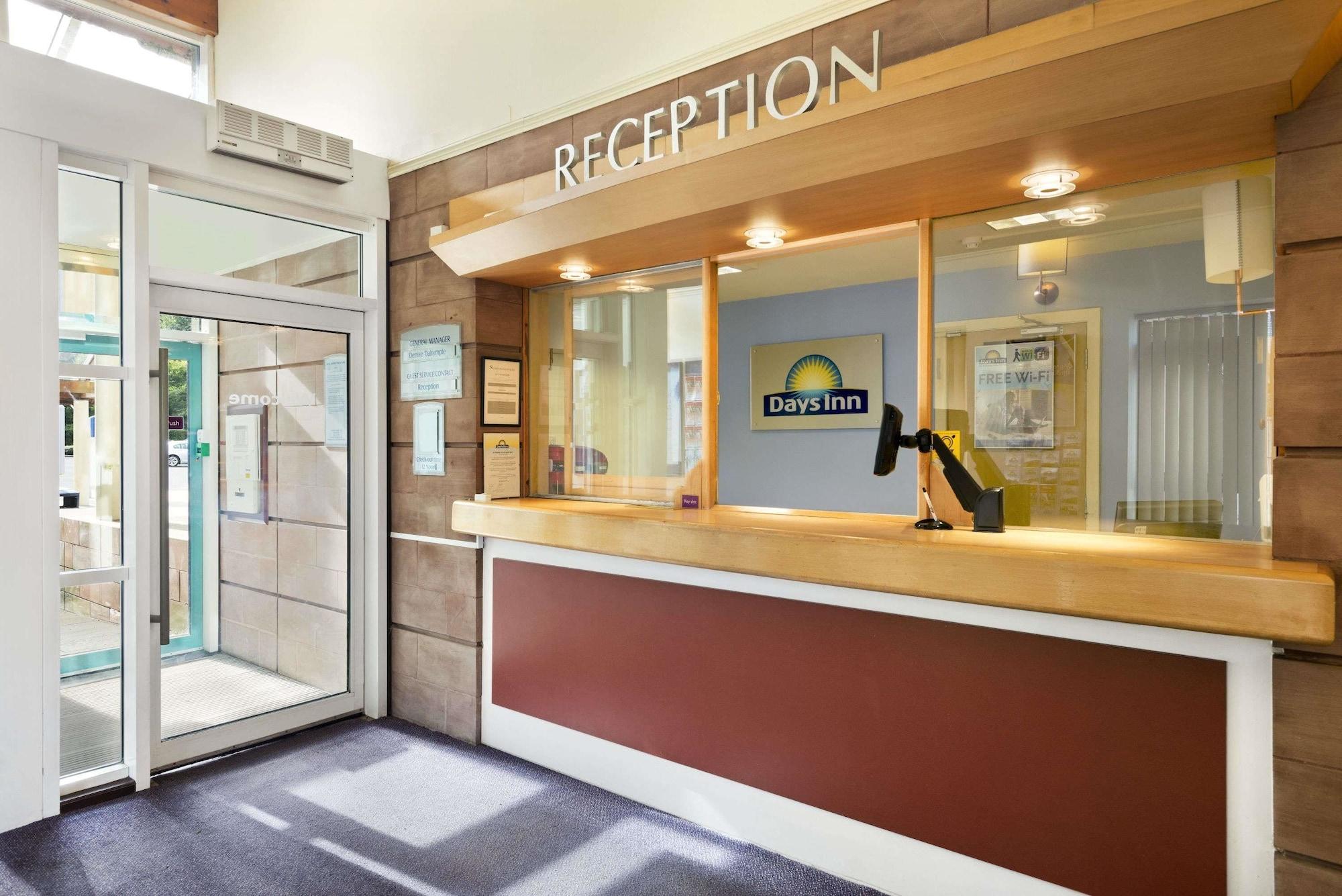Vista Lobby Days Inn by Wyndham Lockerbie Annandale Water