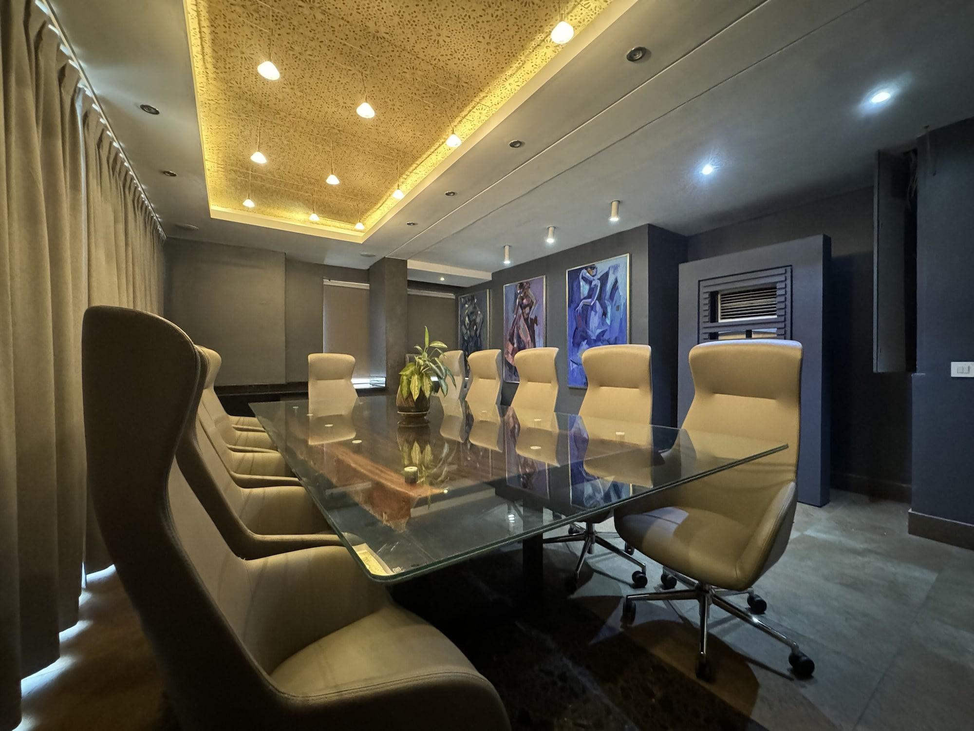 Sala de Reuniones Roots Hotel Apartment