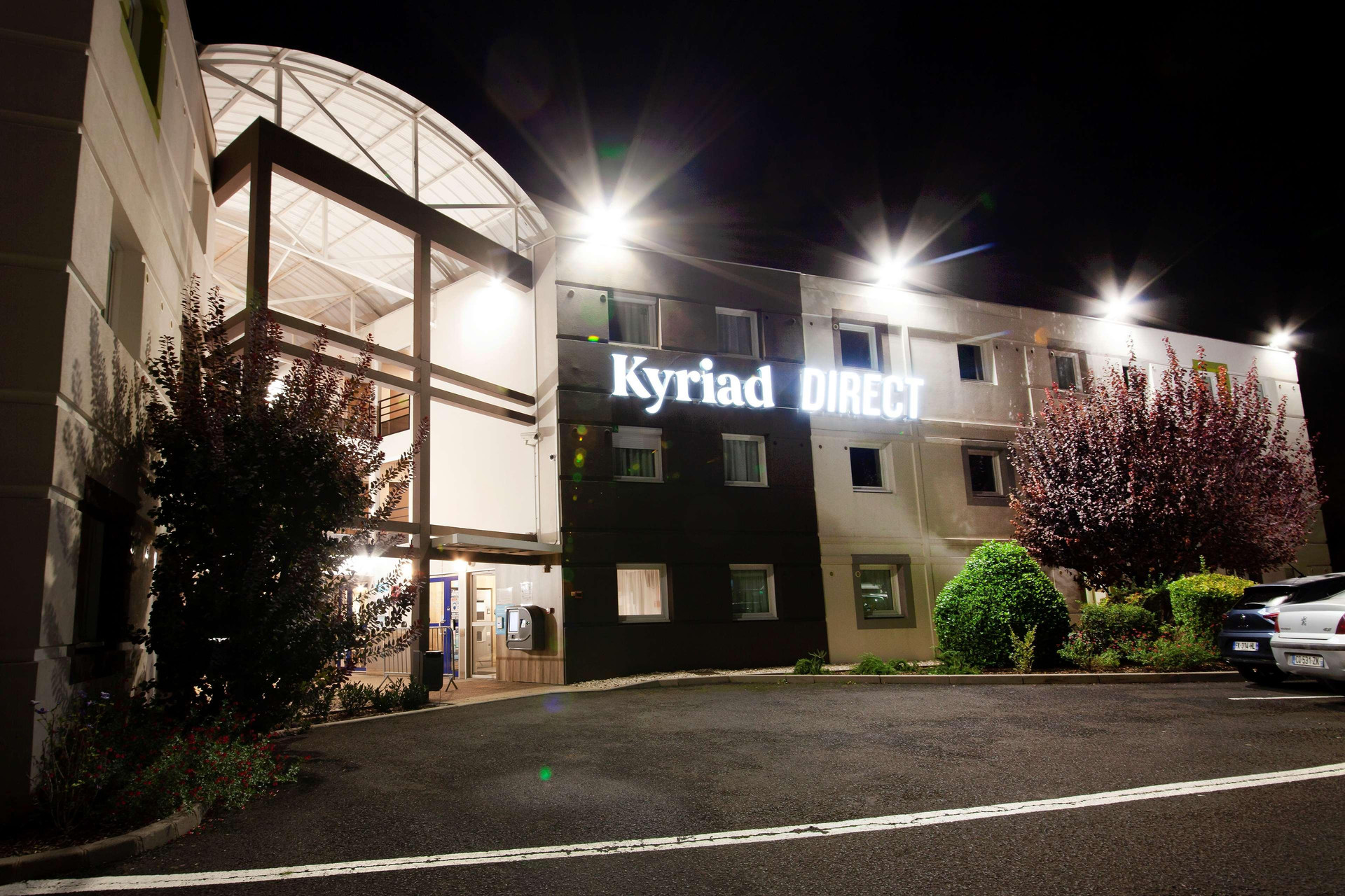 Varios Kyriad Direct Clermont Ferrand Nord - Gerzat