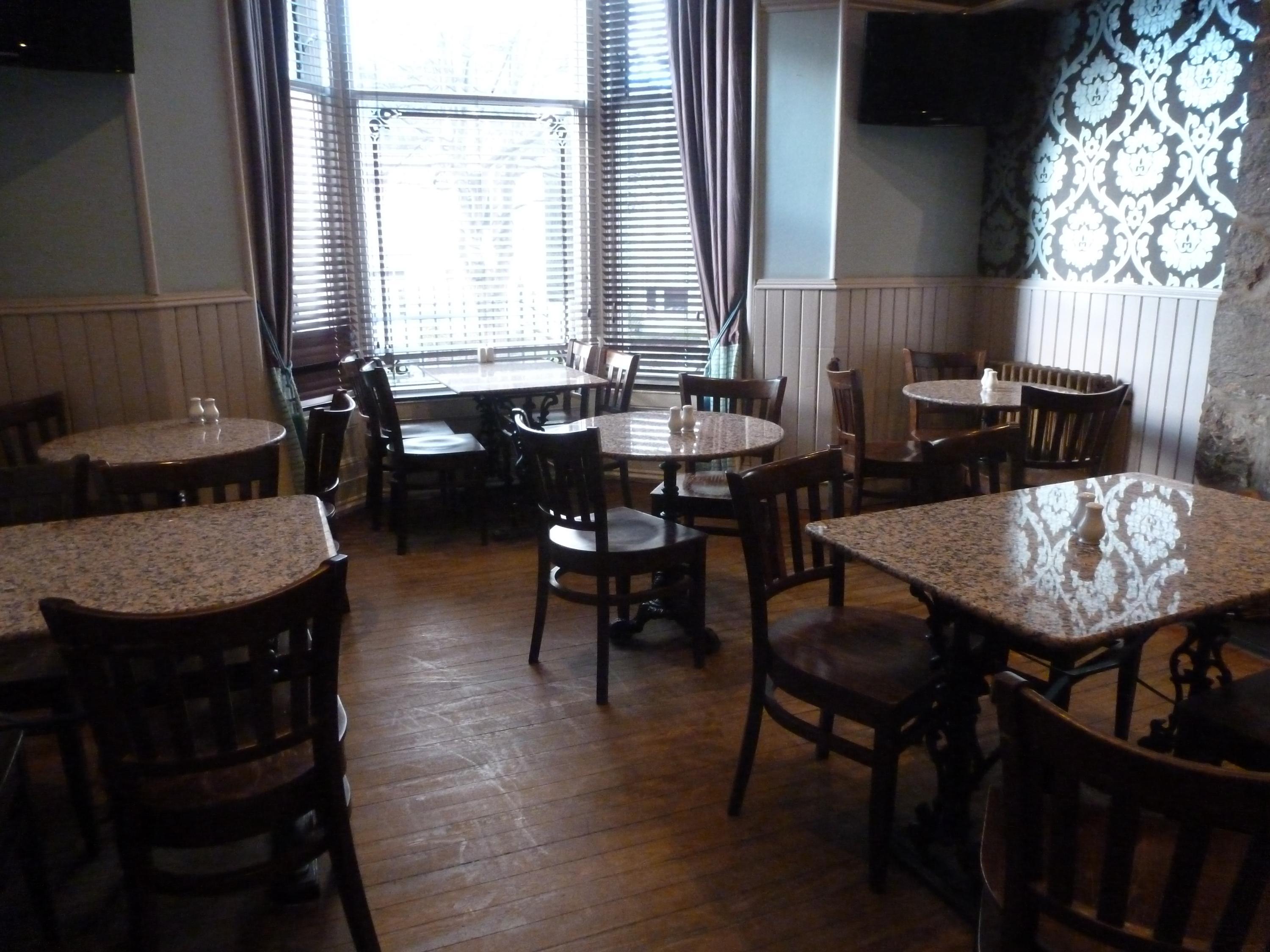 Bar/Salón Inn At The Park