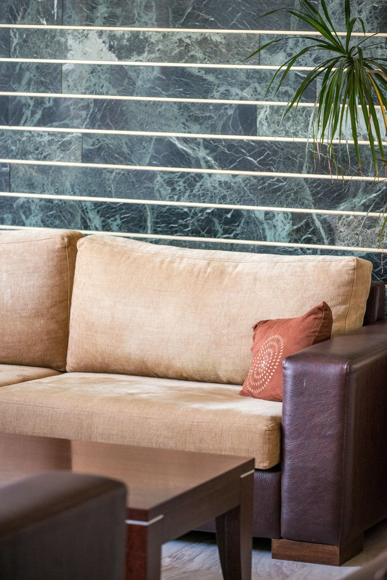 Vista Lobby Hotel Plaza