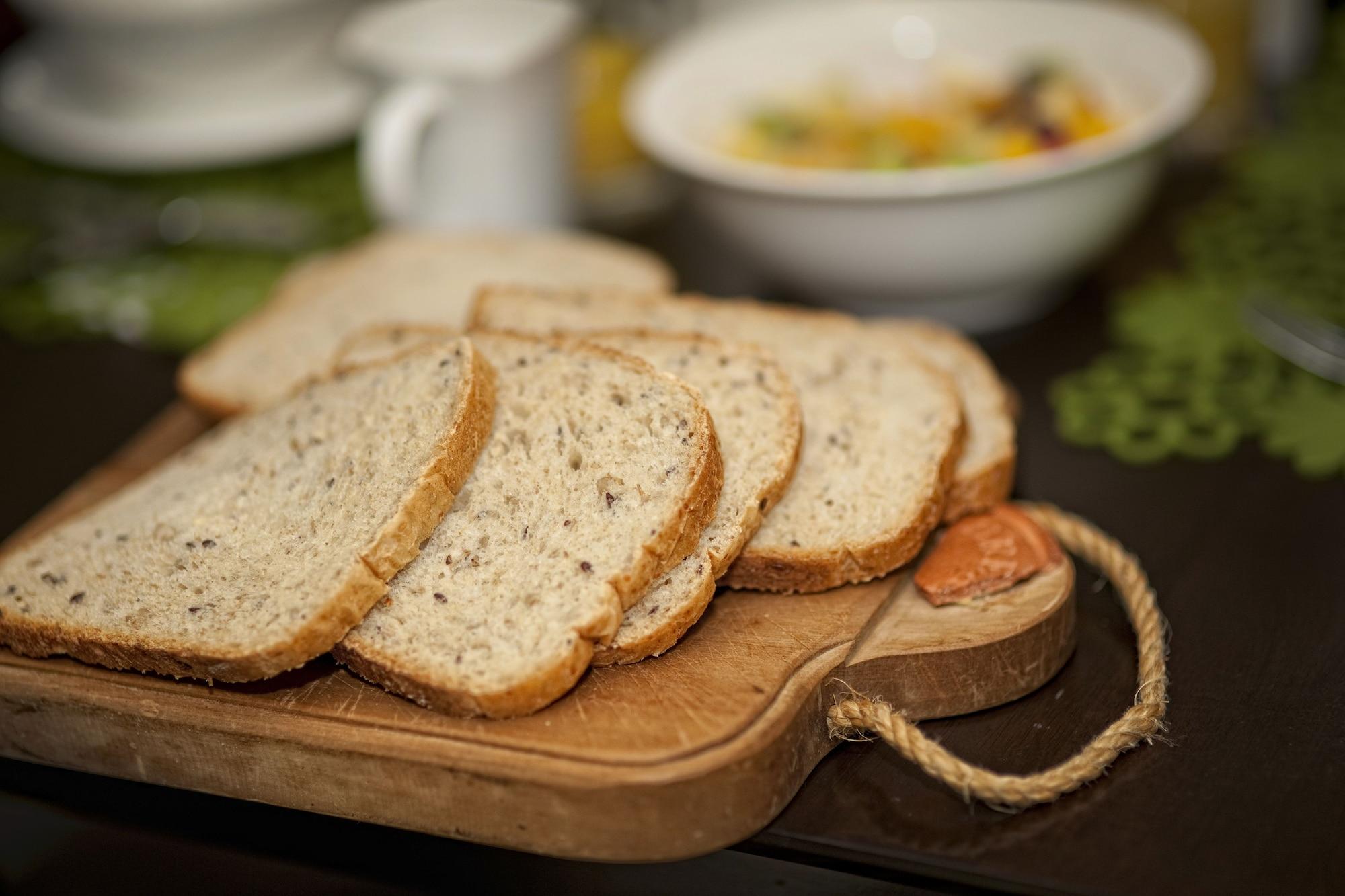 Restaurant B&B @ the Redwoods