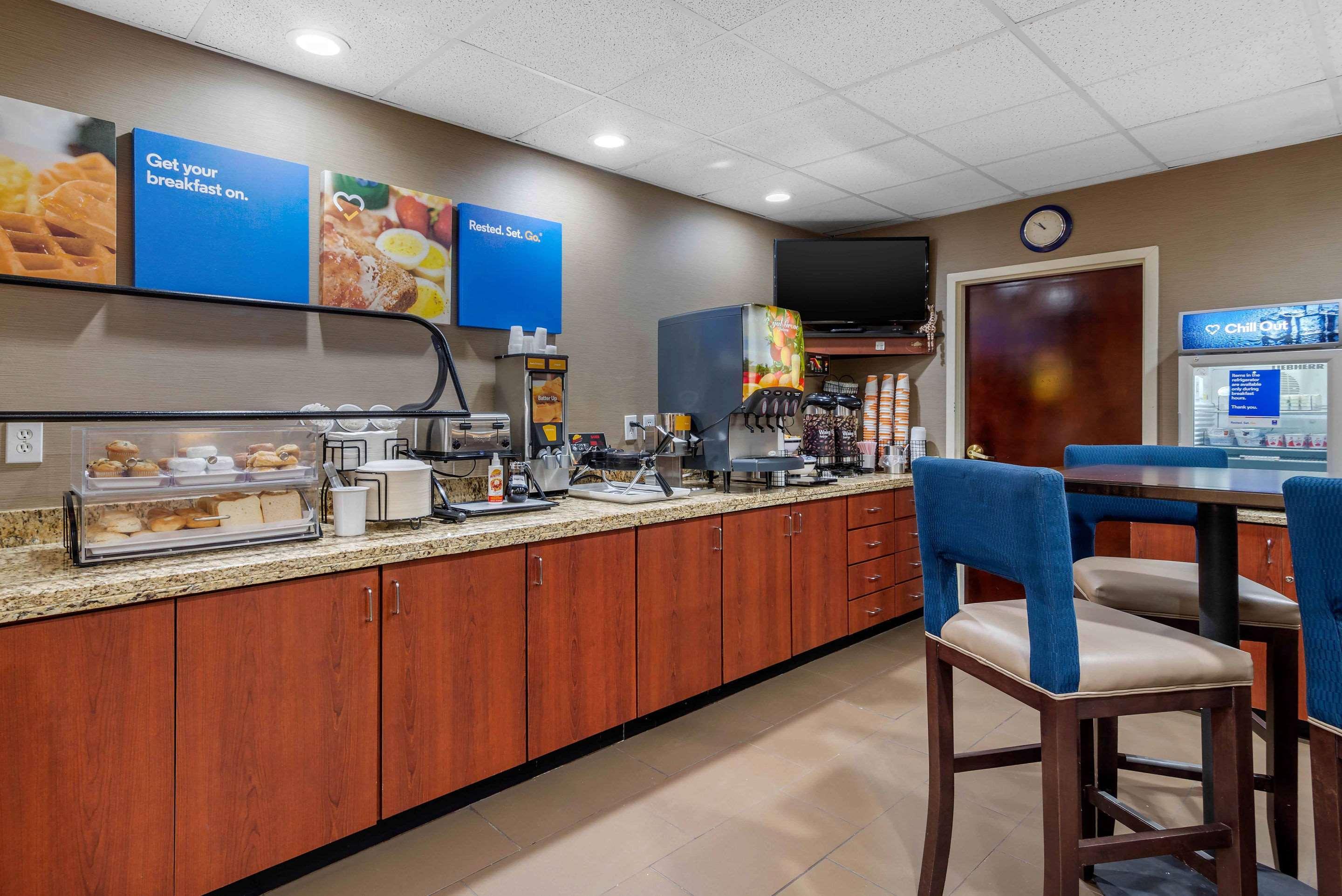 Restaurant Comfort Inn & Suites Peachtree Corners - Norcross