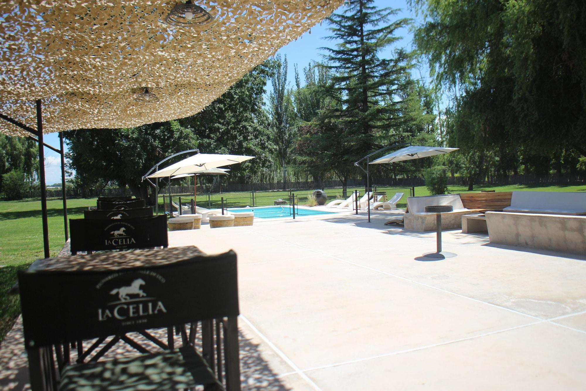 Vista Piscina Posada La Celia