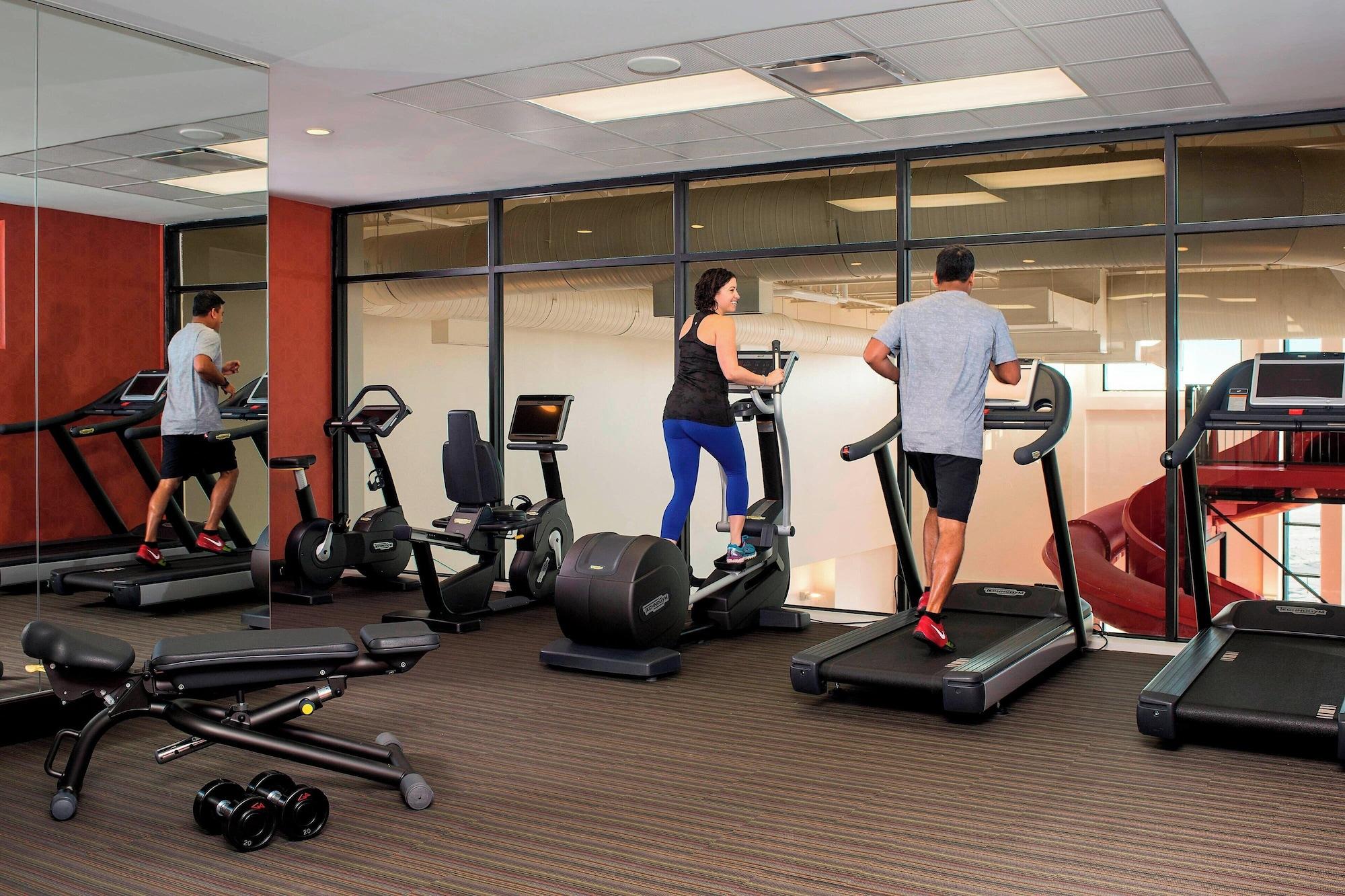 Gimnasio Courtyard by Marriott Calgary South