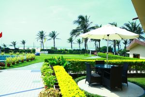 Alojamiento - Hotel Holiday Resort