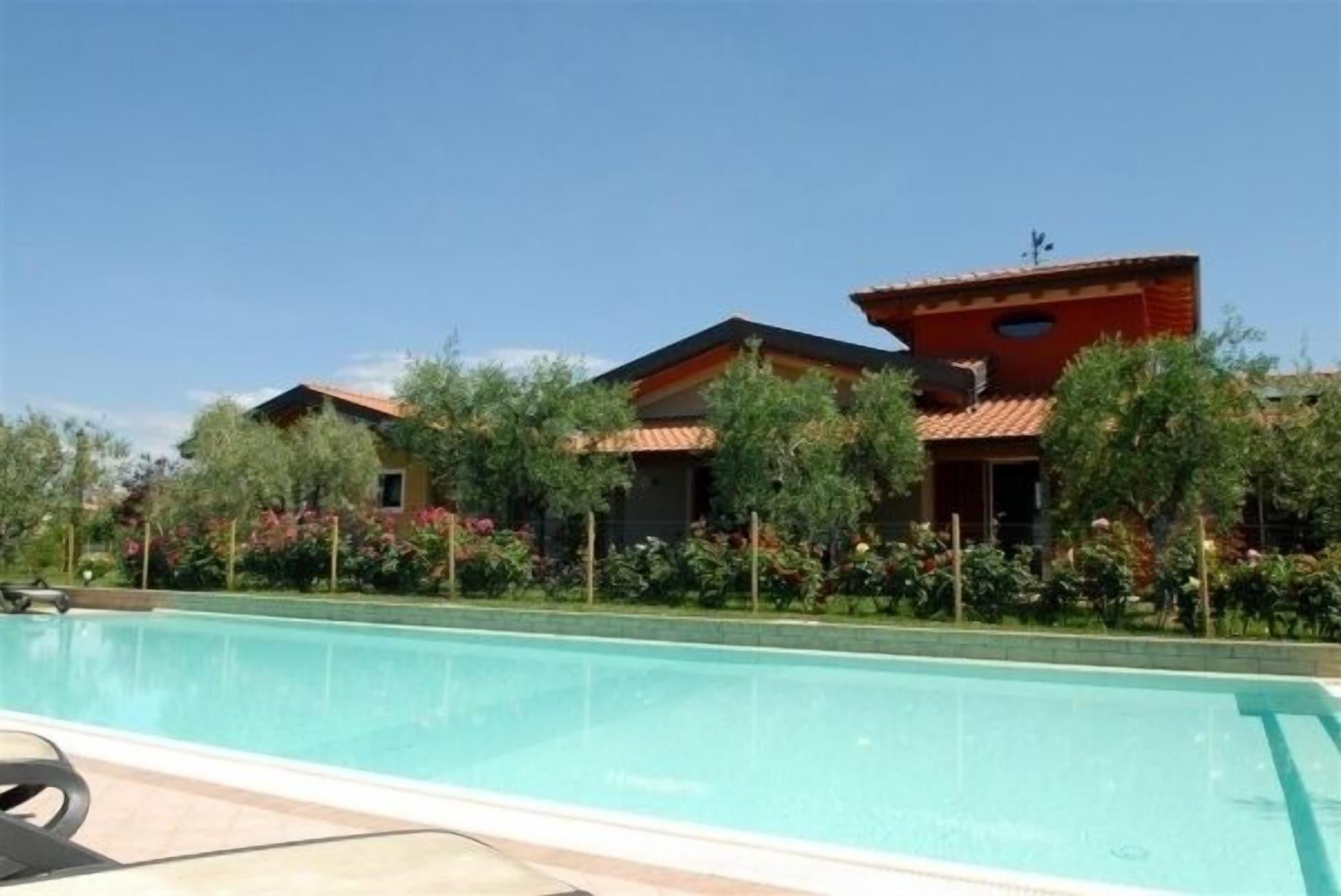Vista Piscina Locanda da Vittorio