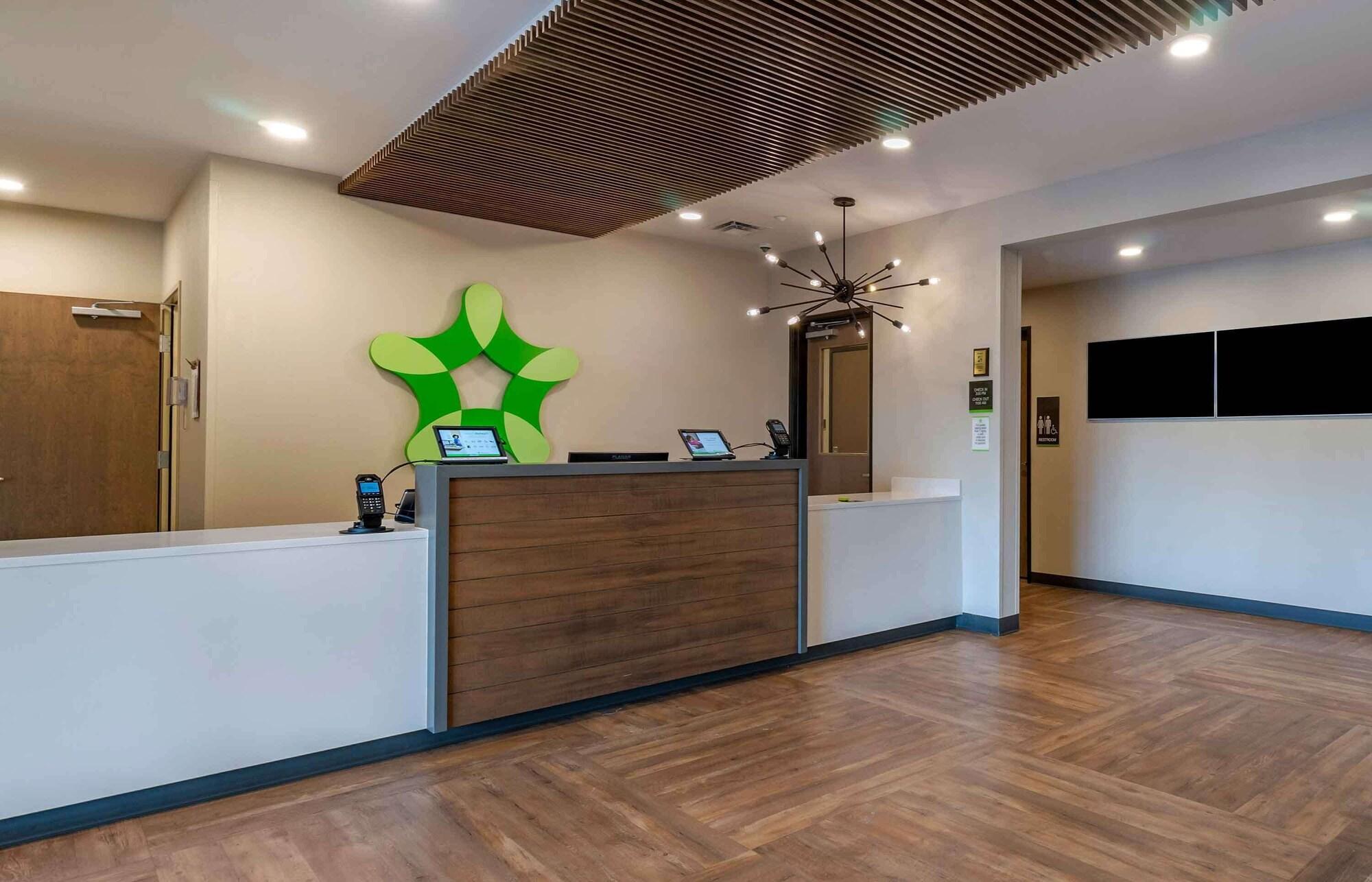 Vista Lobby Extended Stay America Premier Suites Port Charlotte I75