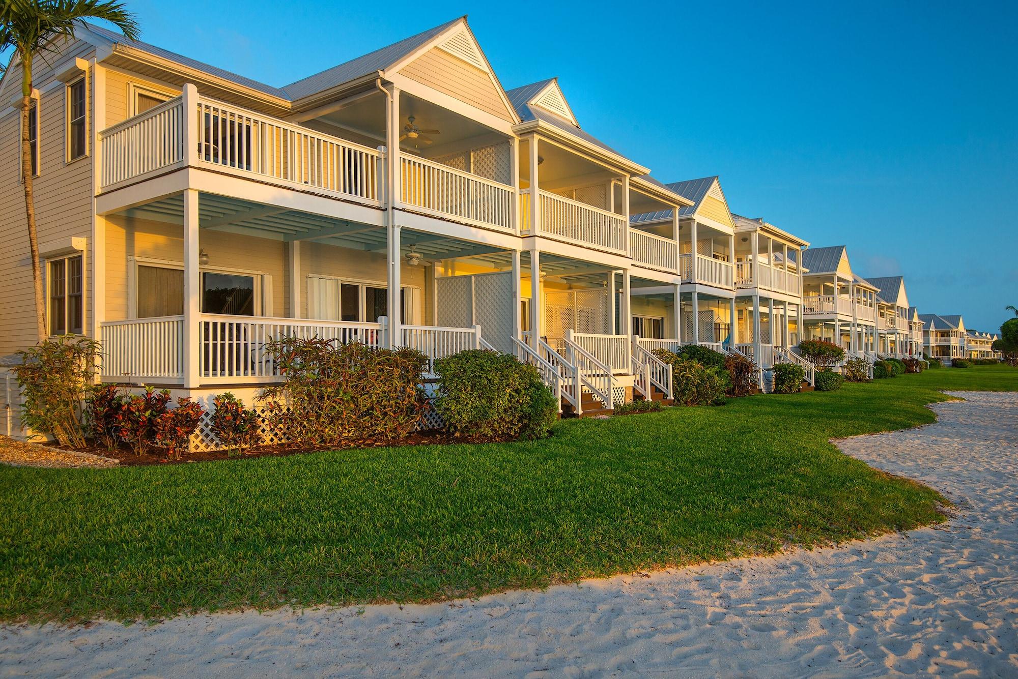 Vista Exterior Hawks Cay Resort