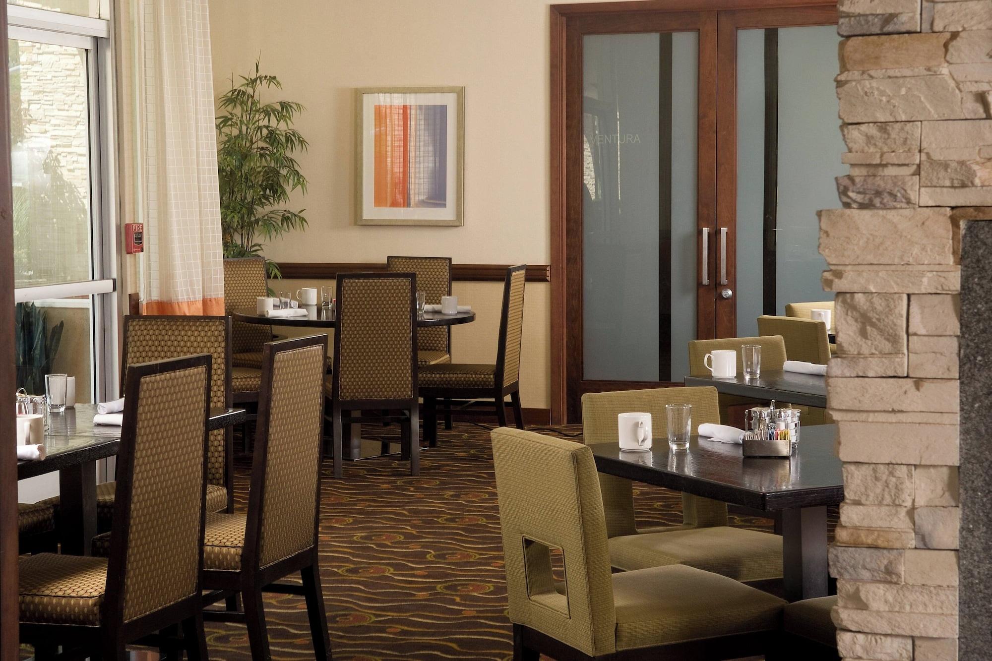 Restaurant Courtyard by Marriott Los Angeles - Sherman Oaks