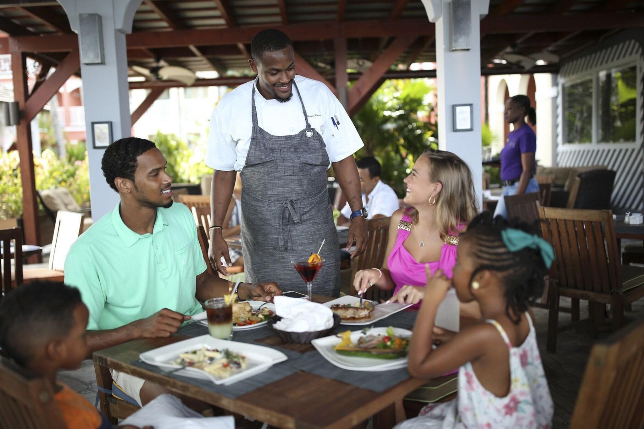 Restaurant Pelican Bay Resort at Lucaya