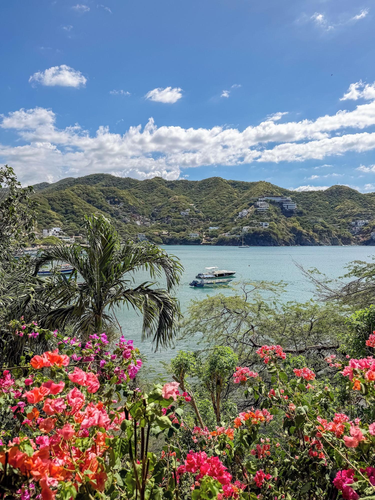 Vista Exterior Bahía Taganga Hotel