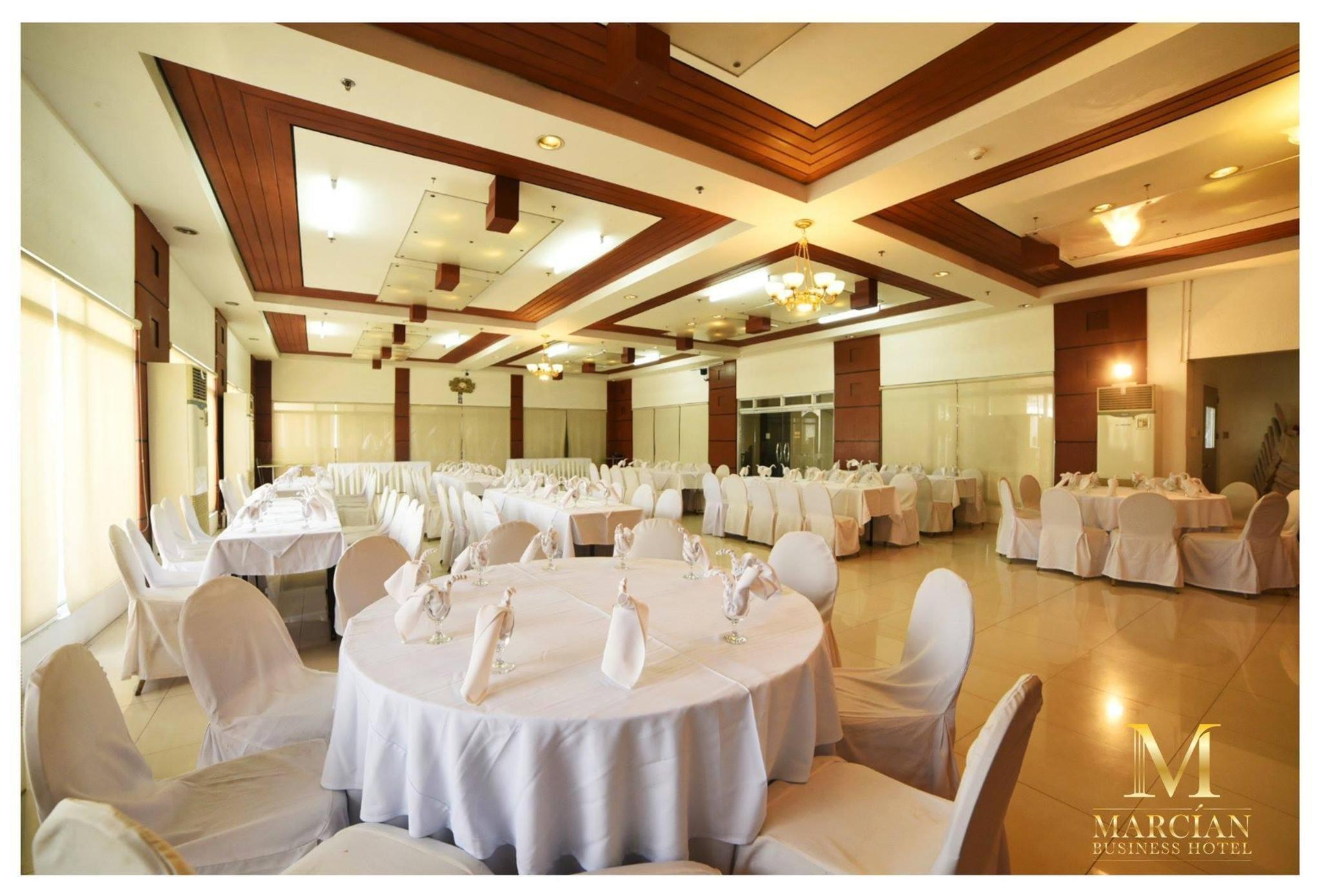 Centro de Negocios Marcian Business Hotel