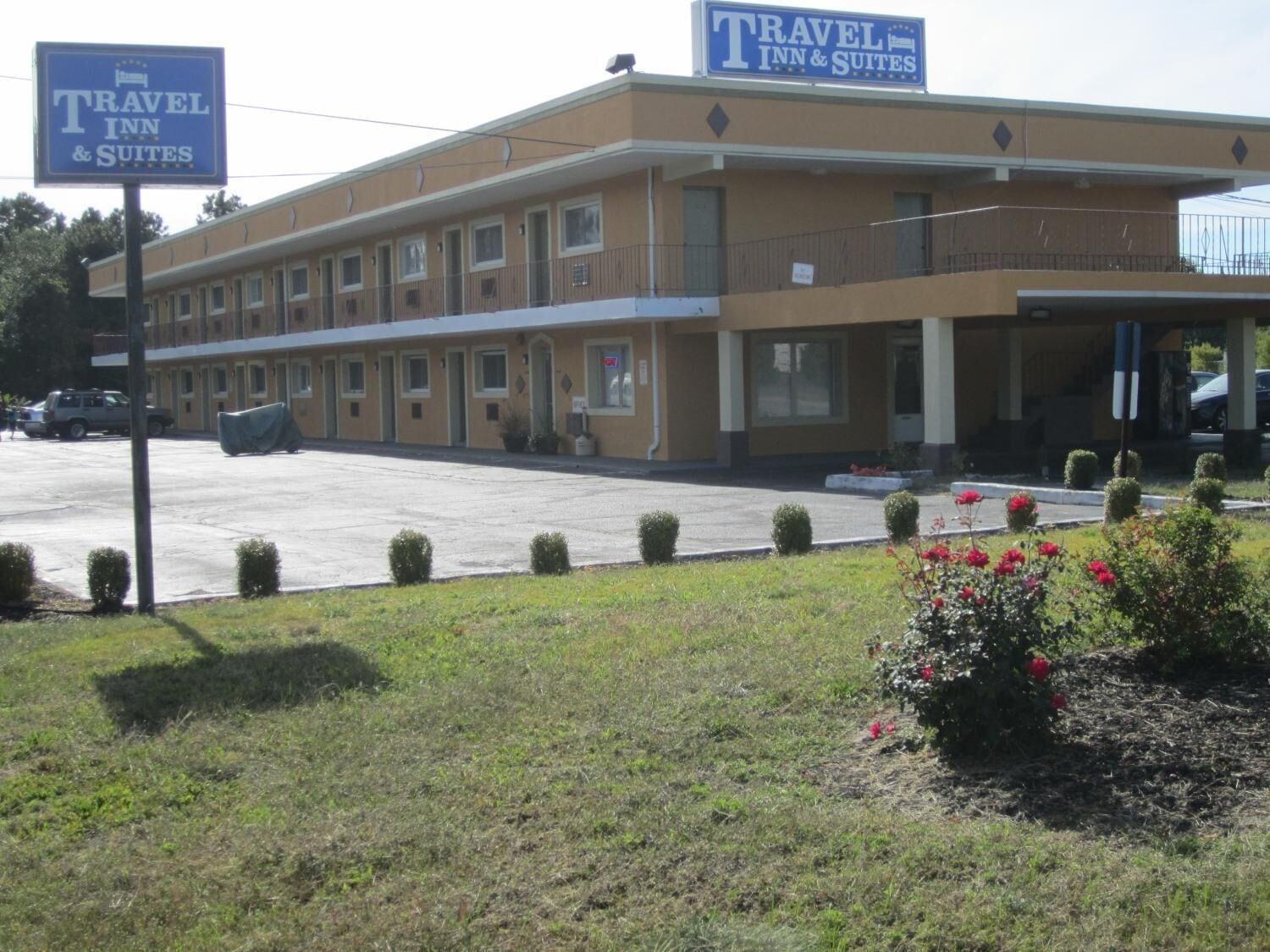 Vista Exterior Travel Inn & Suites