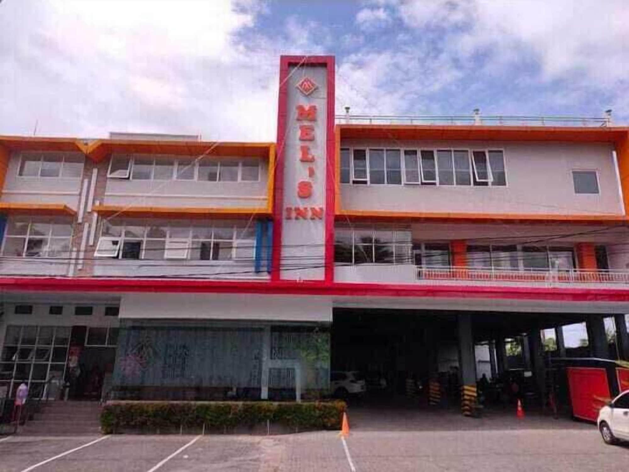 Varios Mel's Inn Manado