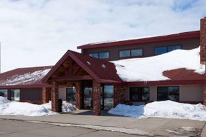 Alojamiento - AmericInn by Wyndham Grafton