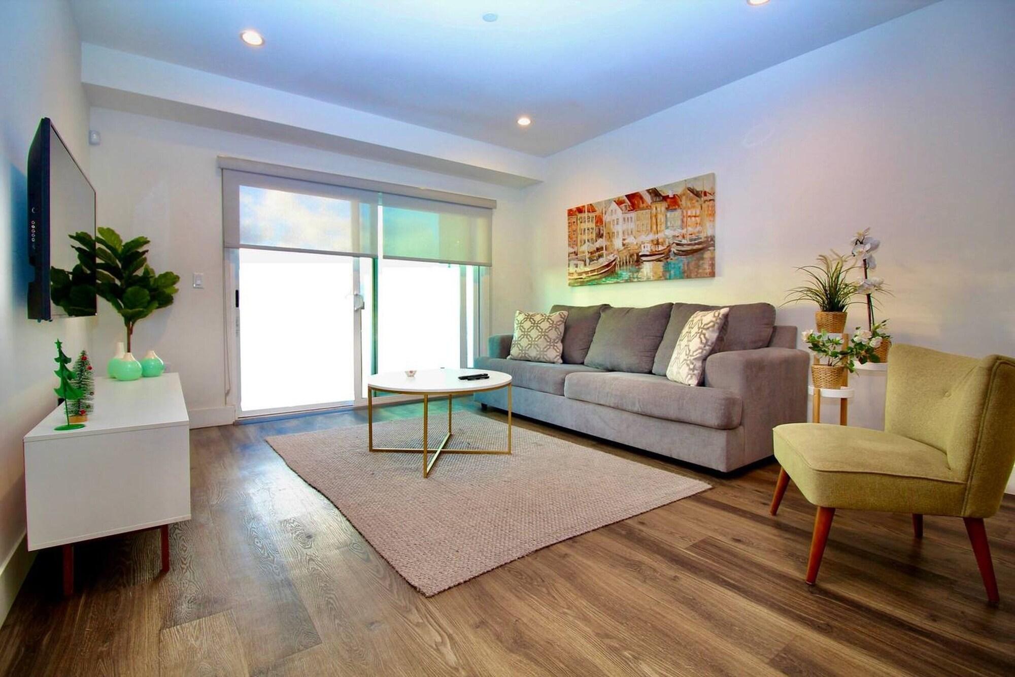 Comodidades del Alojamiento Los Angeles Deluxe Suites - 2 Bedrooms & 2 Bathrooms