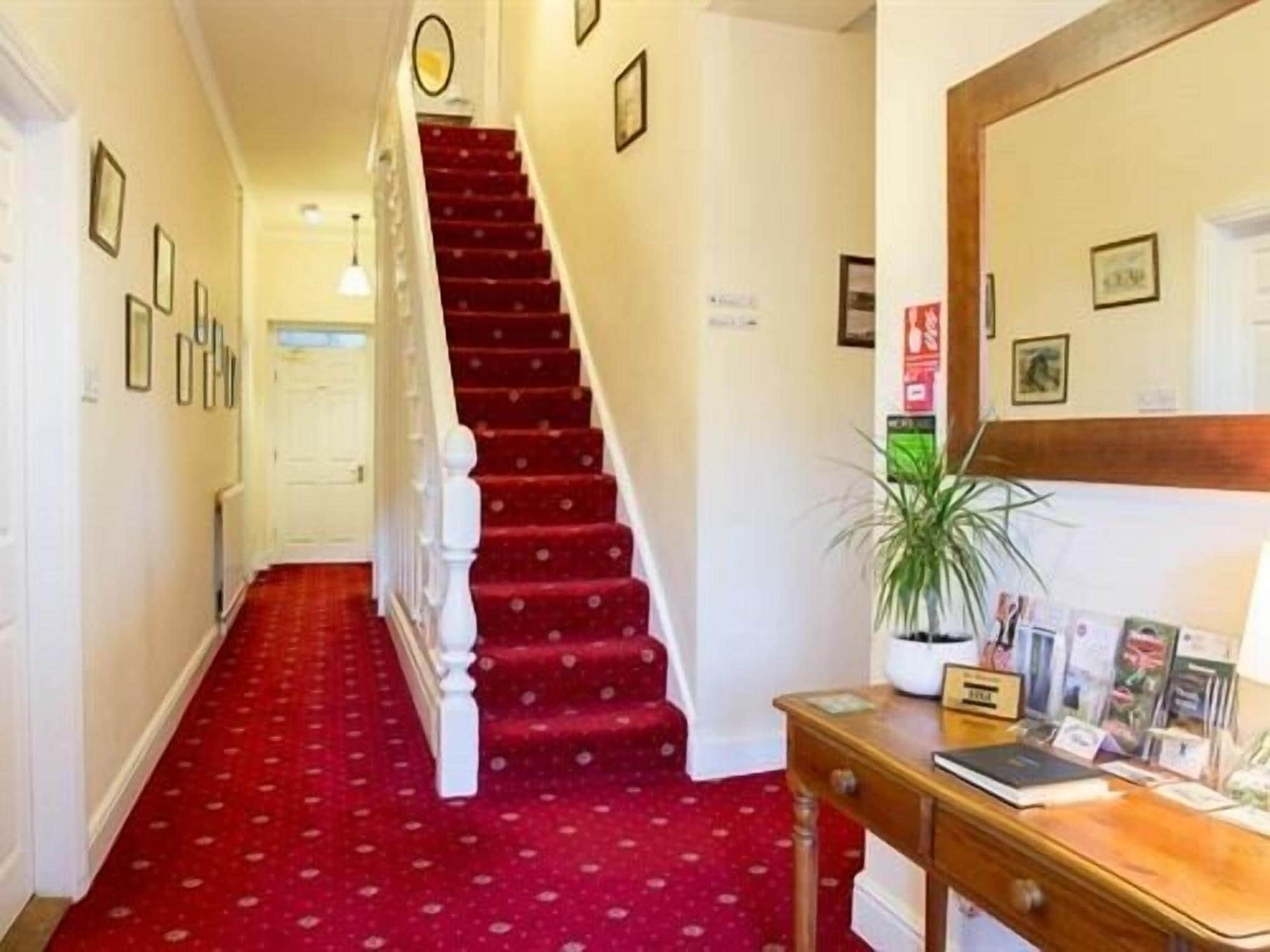 Vista Lobby Llwyn Onn Guest House