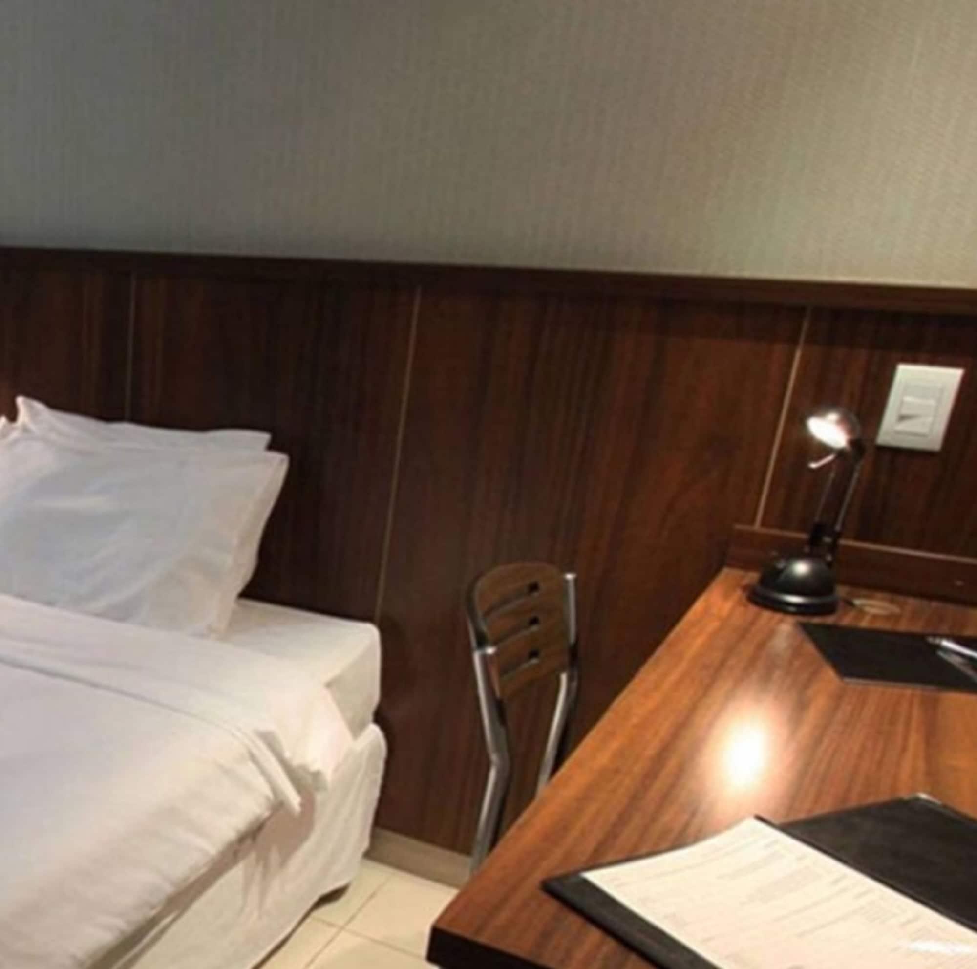 Quarto Esplanada Brasilia Hotel
