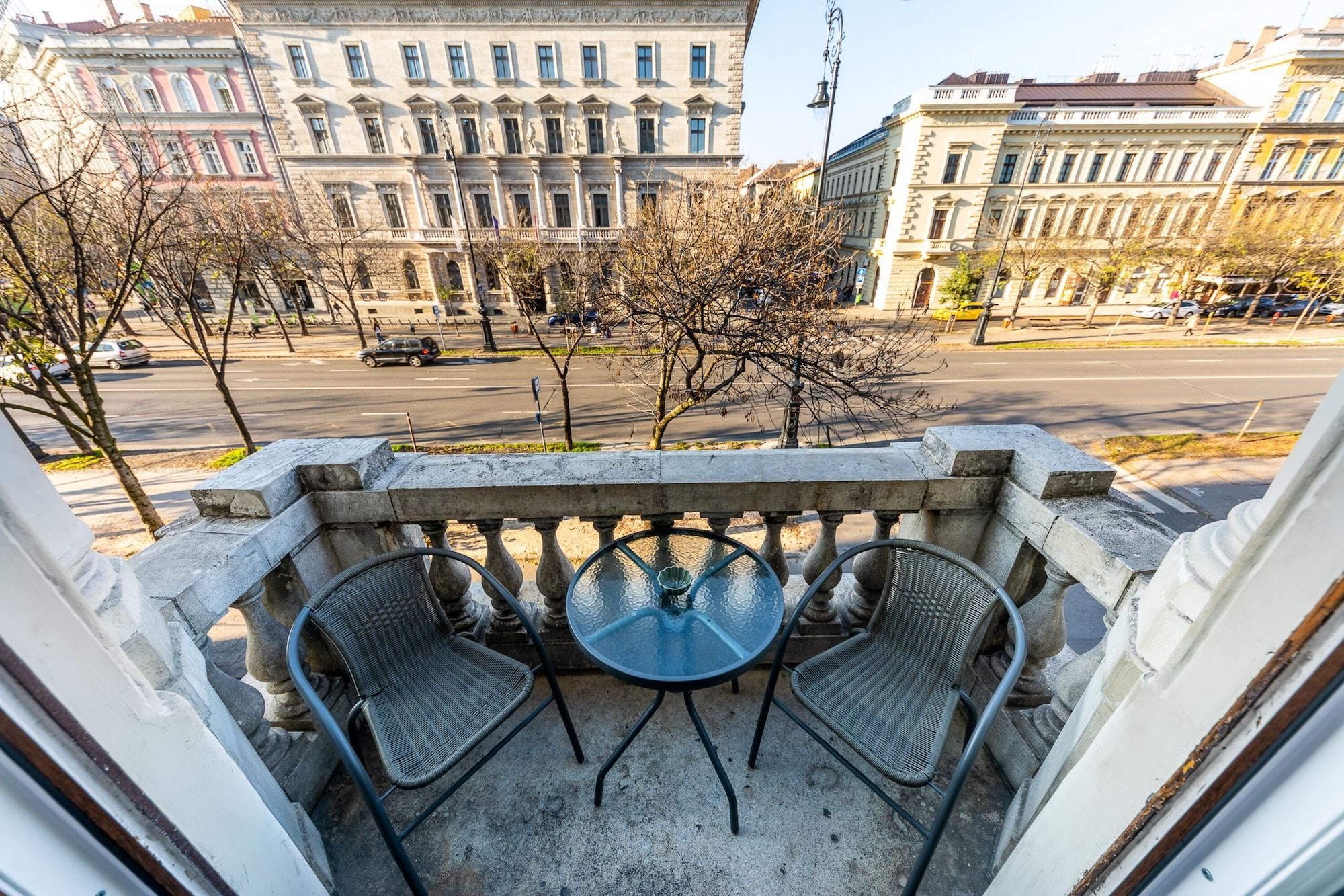 Equipamiento de Habitación Adagio Downtown Rooms