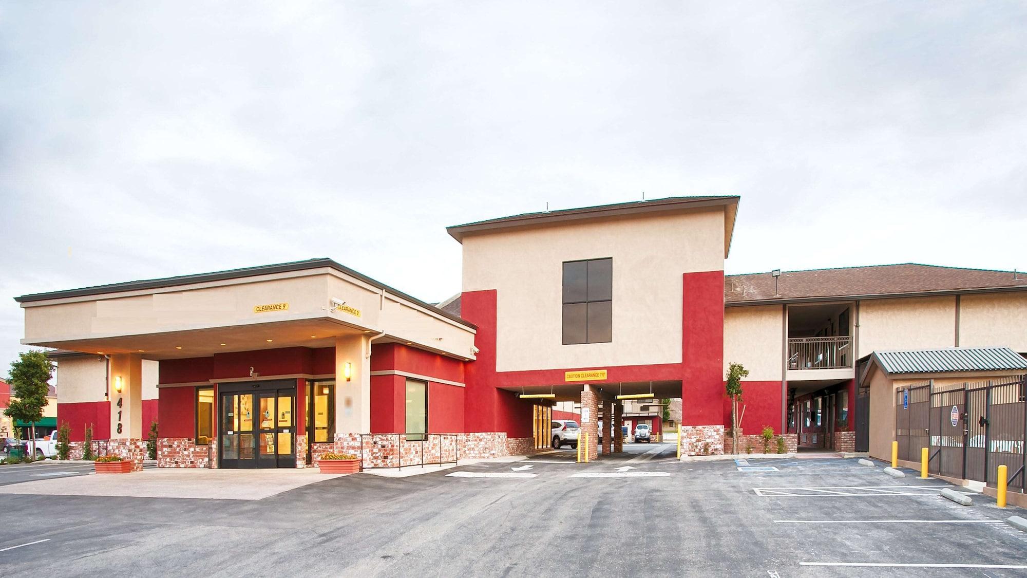 Vista Exterior SureStay Hotel by Best Western Tehachapi