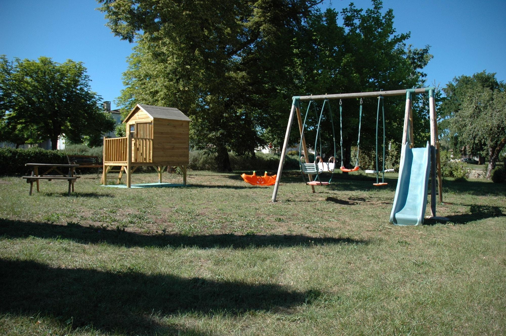 Instalaciones Recreativas La Palombiere