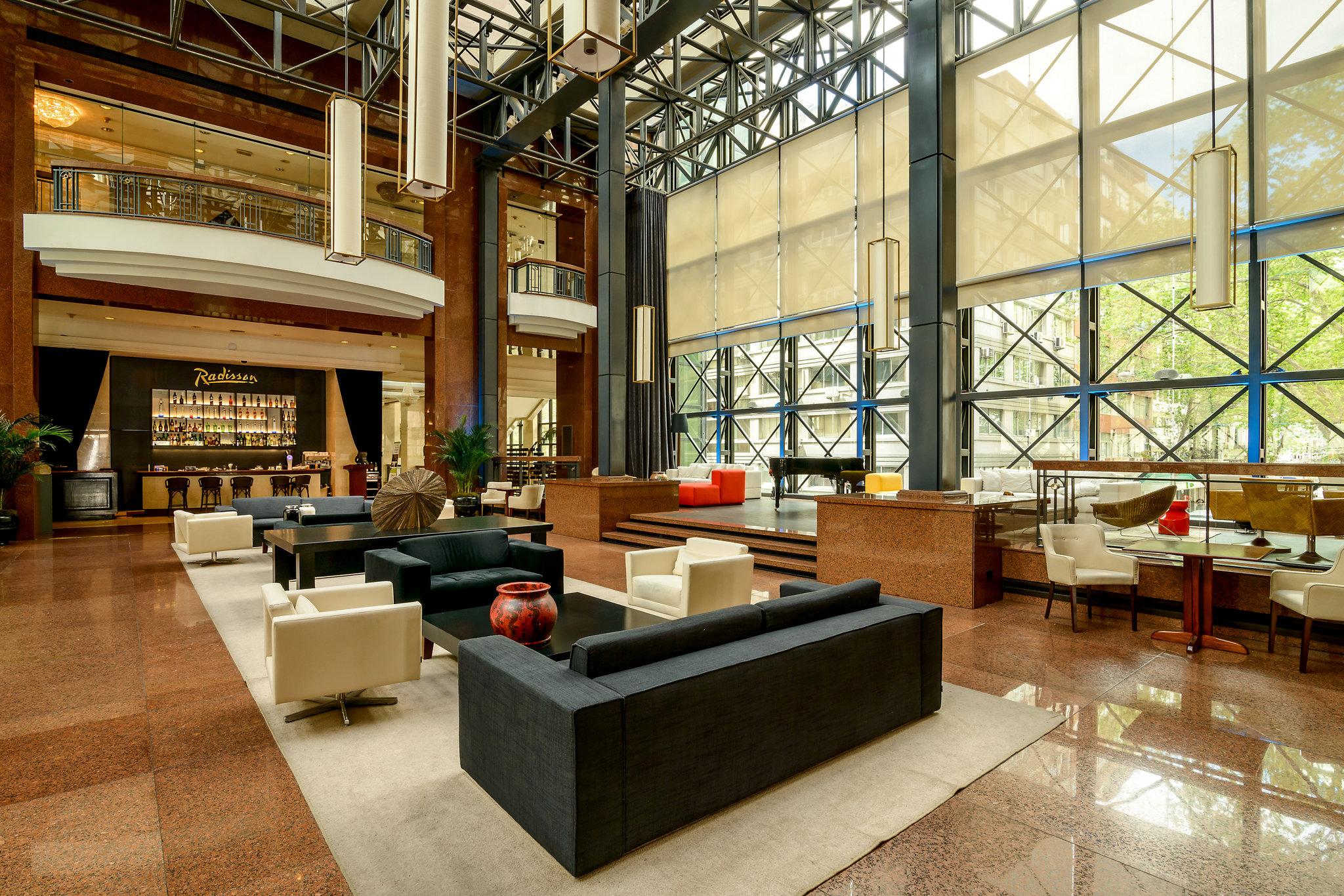 Vista Lobby Radisson Montevideo Victoria Plaza