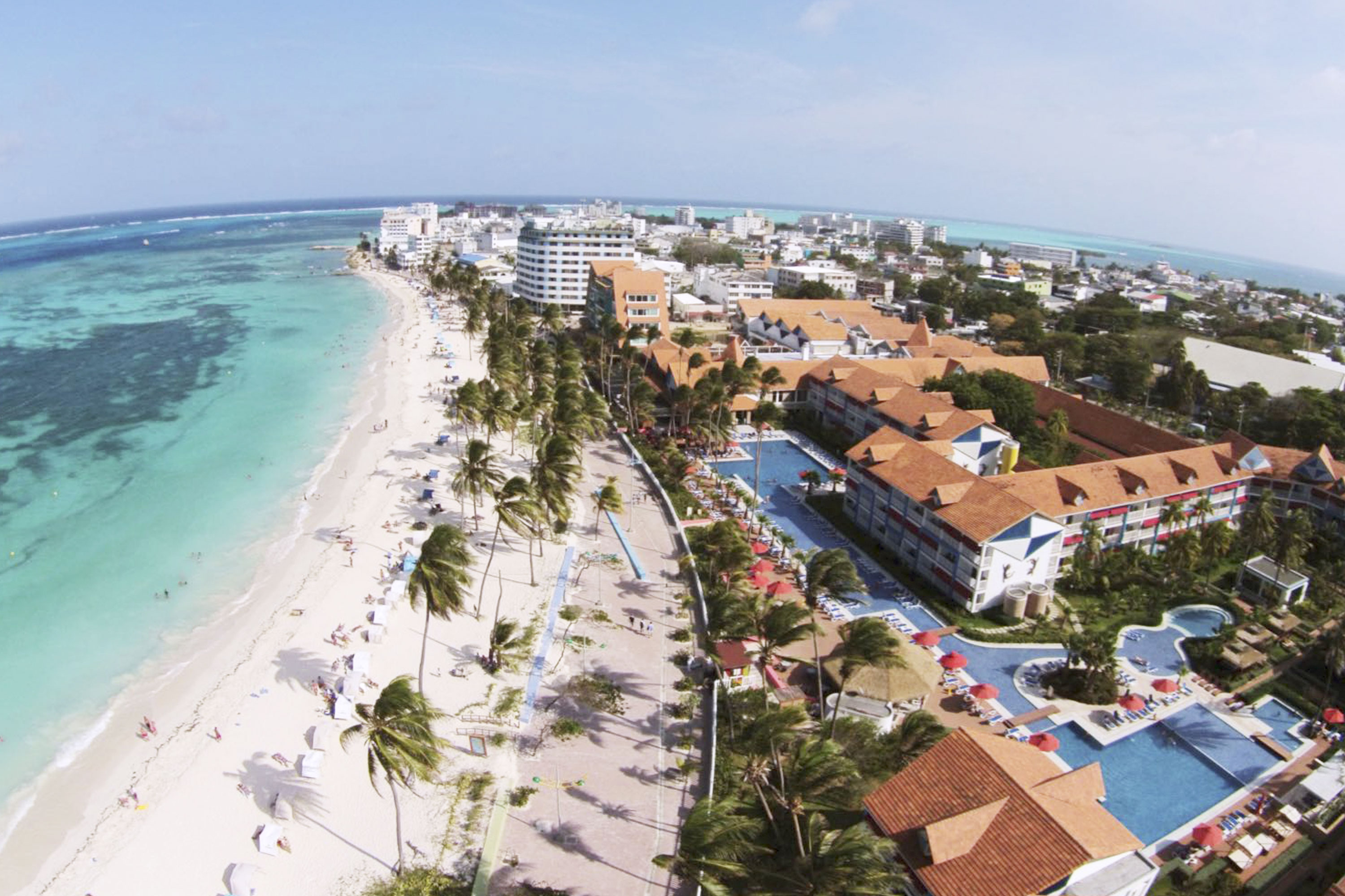 Vista Exterior Decameron Isleño All Inclusive