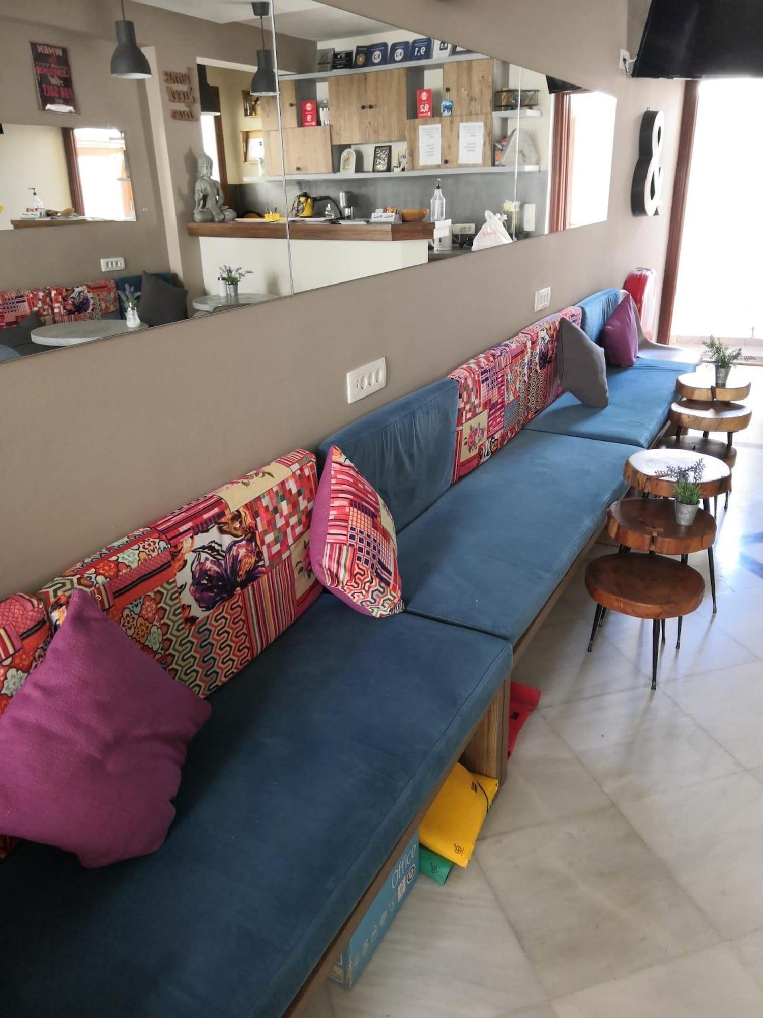 Bar/Salón Hotel Antonia