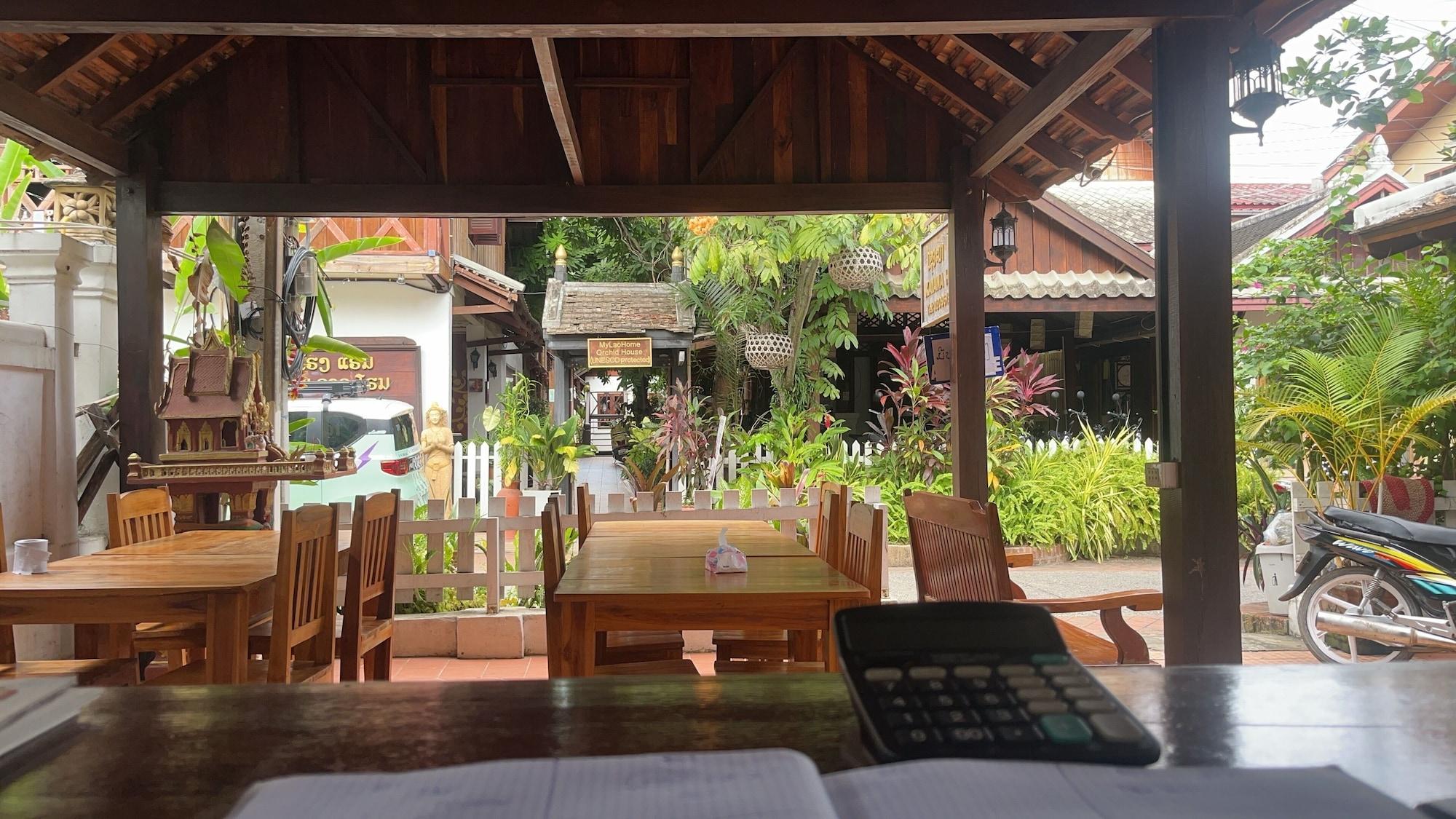 Vista Lobby Xayana Home