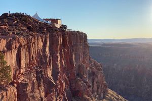 Actividad - Excursión al Borde Oeste del Gran Cañón y Parada Fotográfica en la Presa Hoover