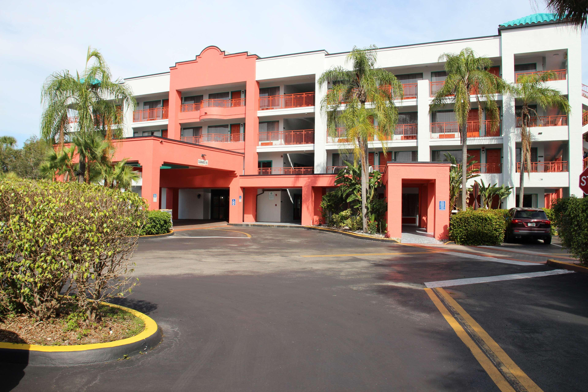 Vista Exterior Boca Suites Deerfield Beach, SureStay Collection by BW