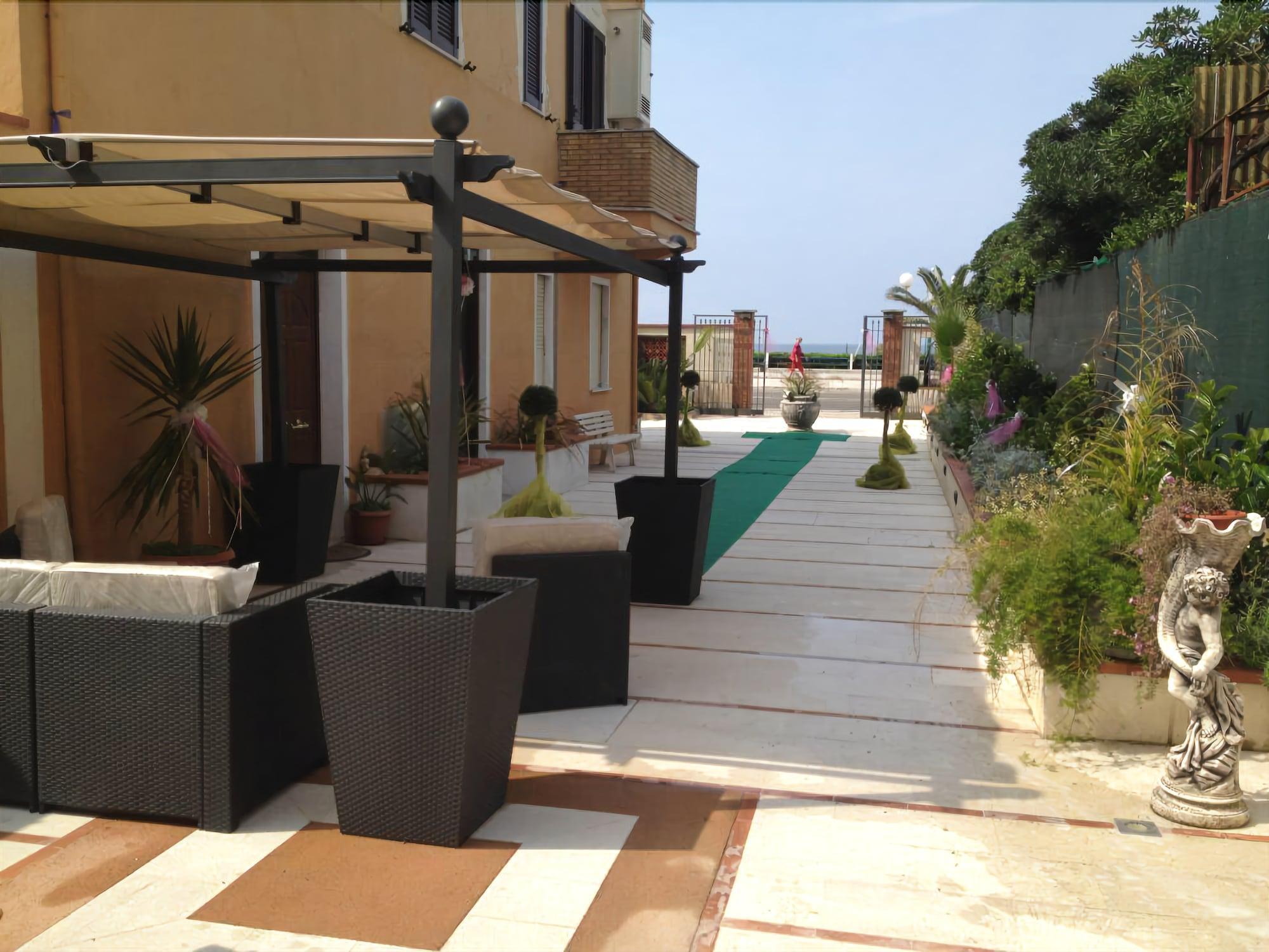 Varios Hotel La Rosetta
