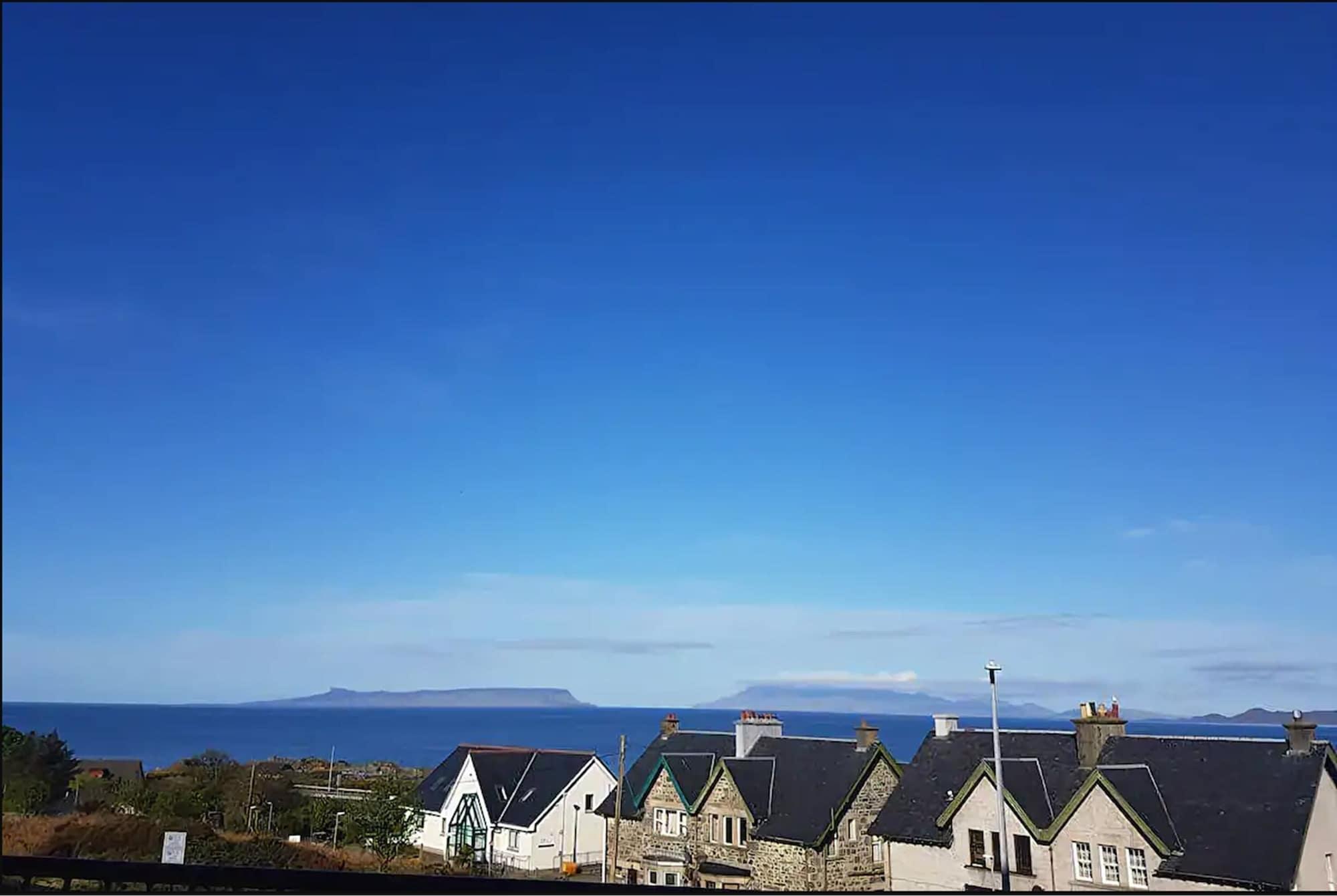 Playa West Highland Hotel