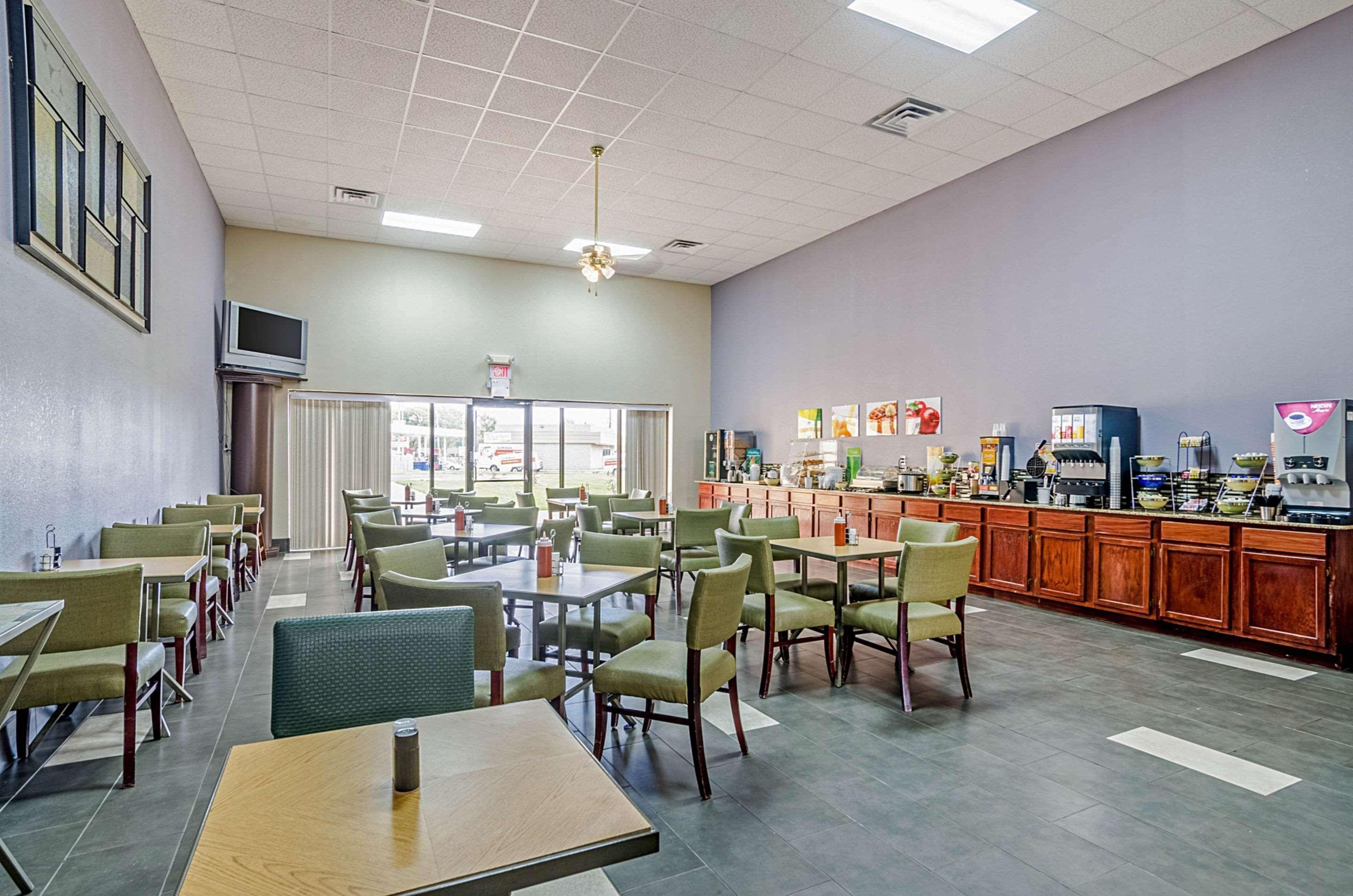 Restaurant Quality Inn South