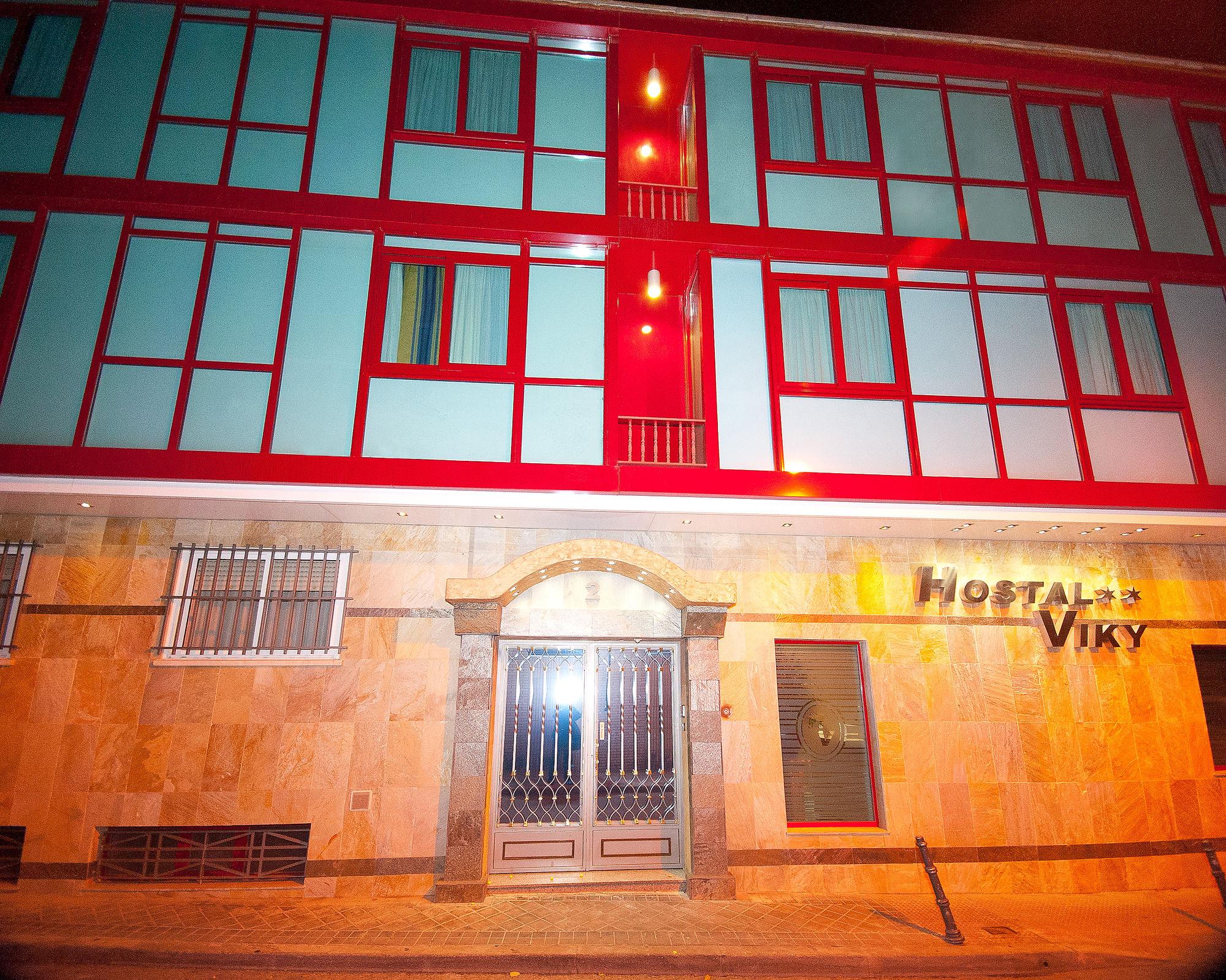 Vista Exterior Hostal Viky