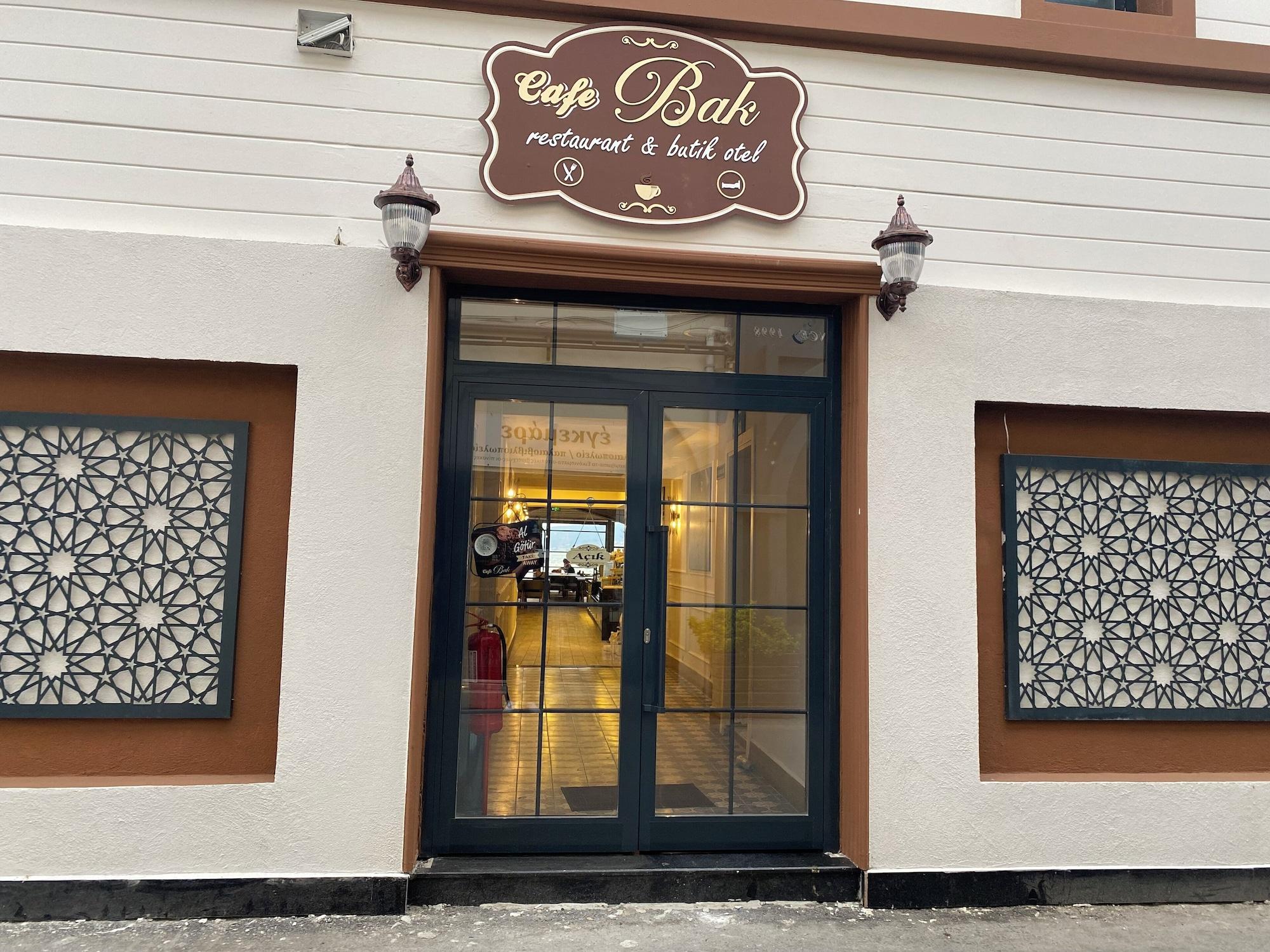 Varios Bak cafe& pansiyon