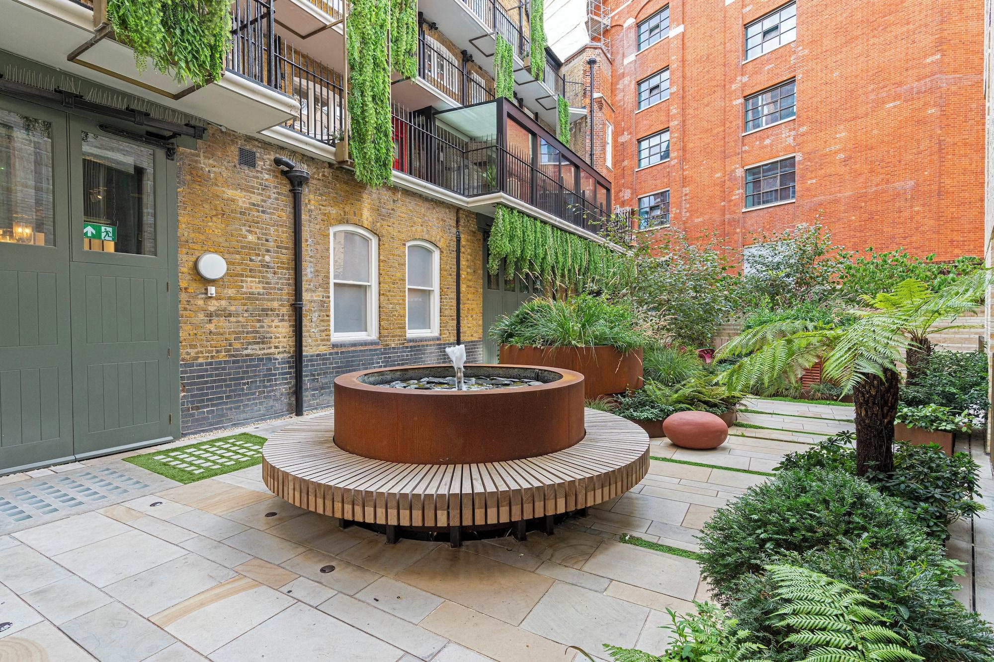 Varios Luxury flats near Big Ben and London Eye