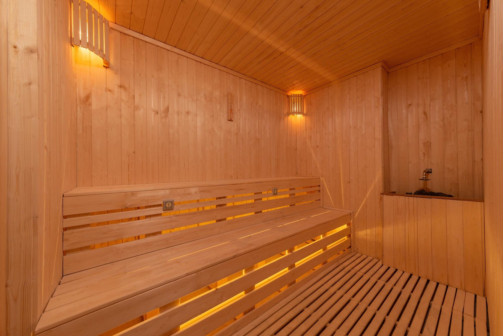 Spa Somerset Haizhu Centre Guangzhou - Free shuttle bus to and from the exhibition hall during the Canton Fair