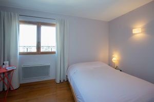 Alquiler Vacacional - Immersion in the mid-range mountains, 8 minutes from the A40 motorway