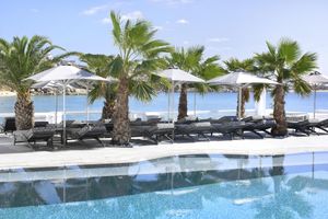 Alojamiento - Petinos Beach Hotel