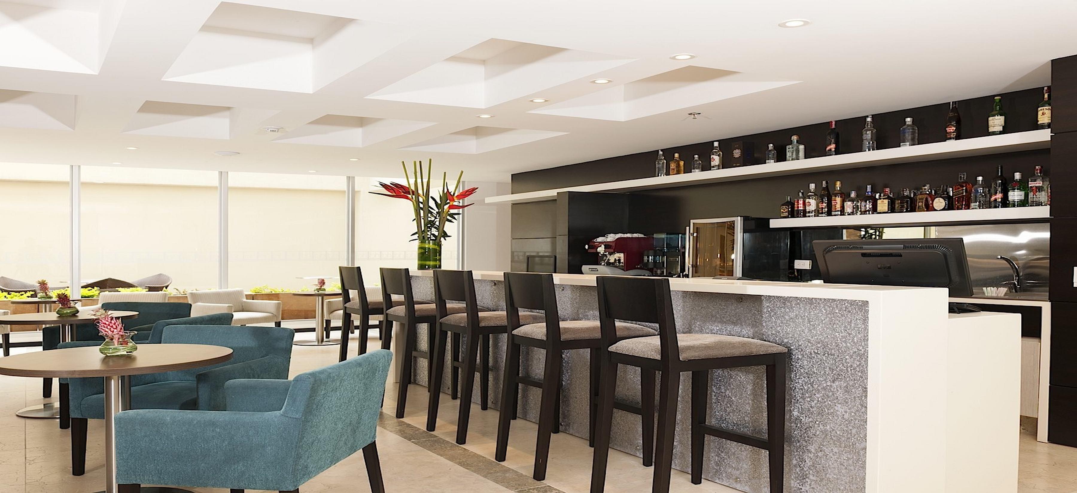 Bar/Salón Hotel Bh Bicentenario