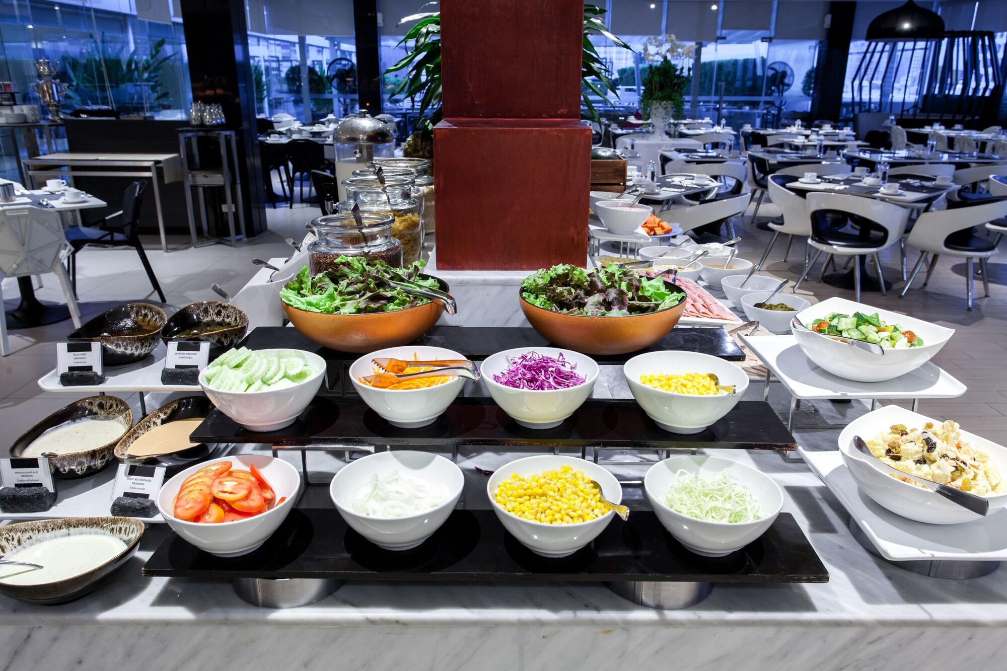 Restaurant Centara Watergate Pavilion Hotel Bangkok